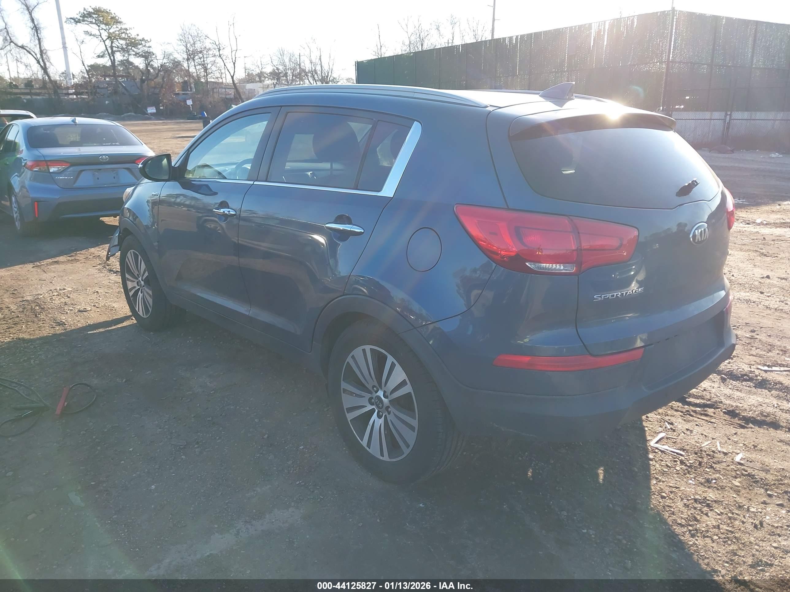 KIA SPORTAGE image 3