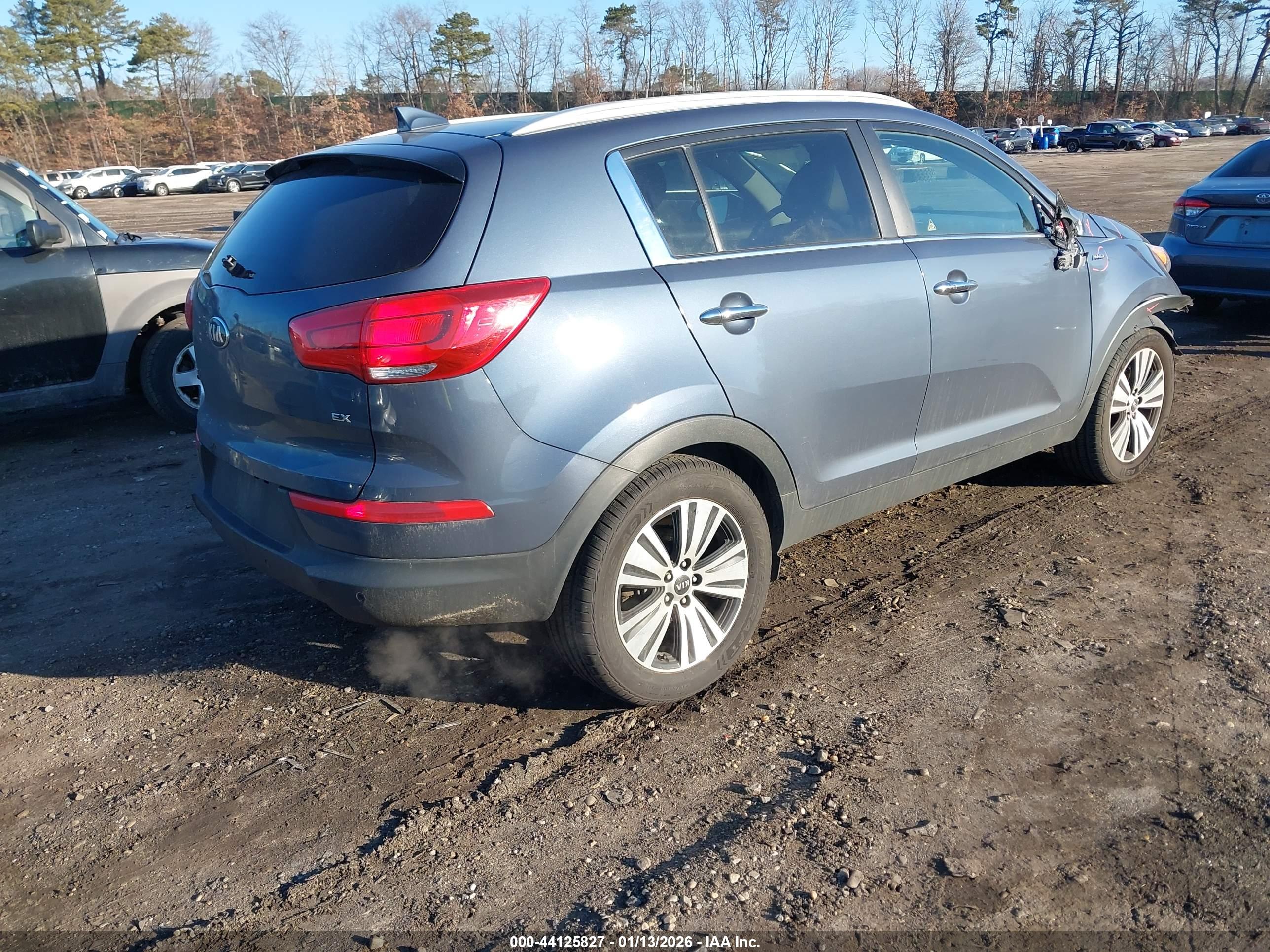 KIA SPORTAGE image 4