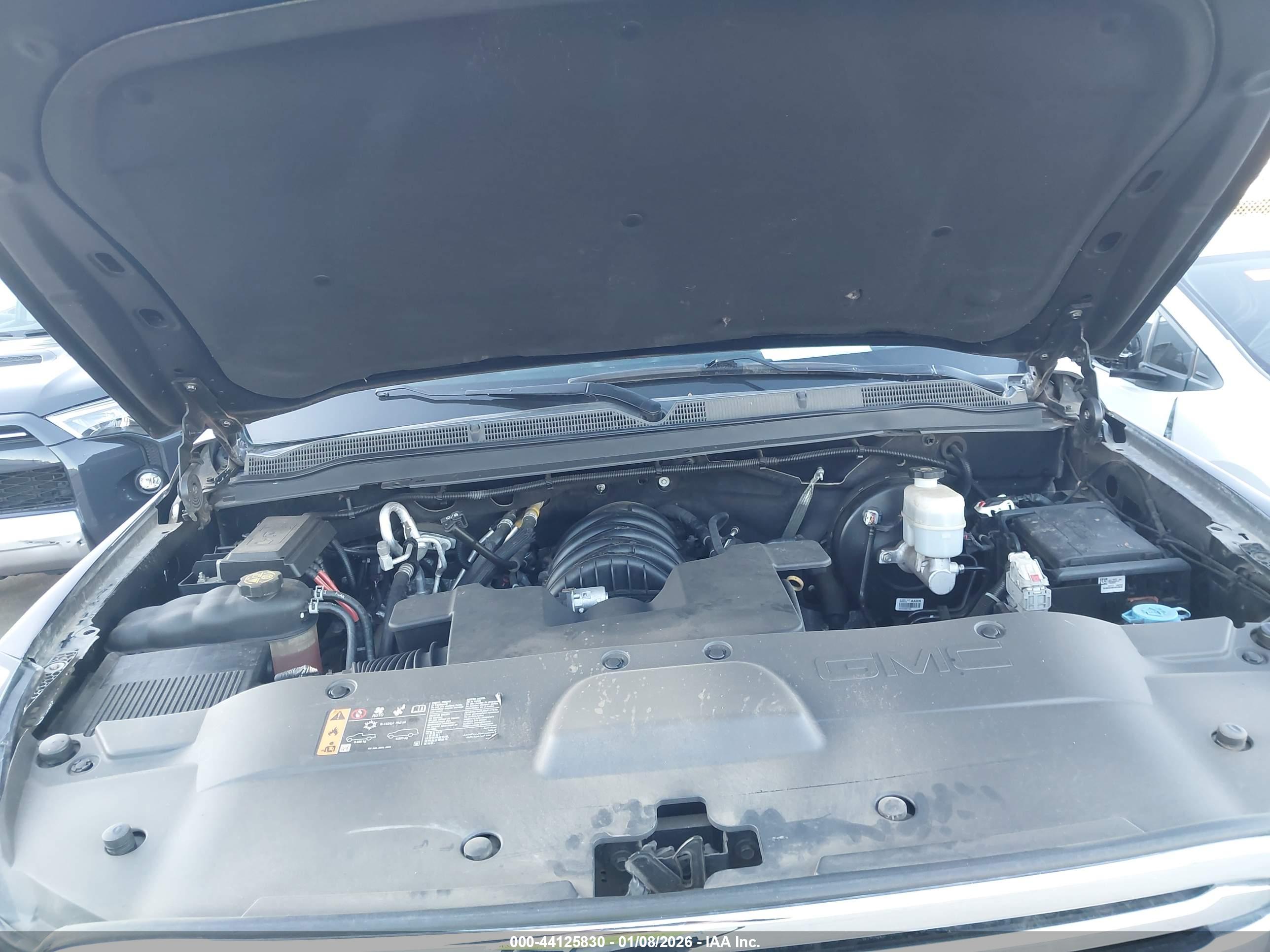 GMC YUKON image 10
