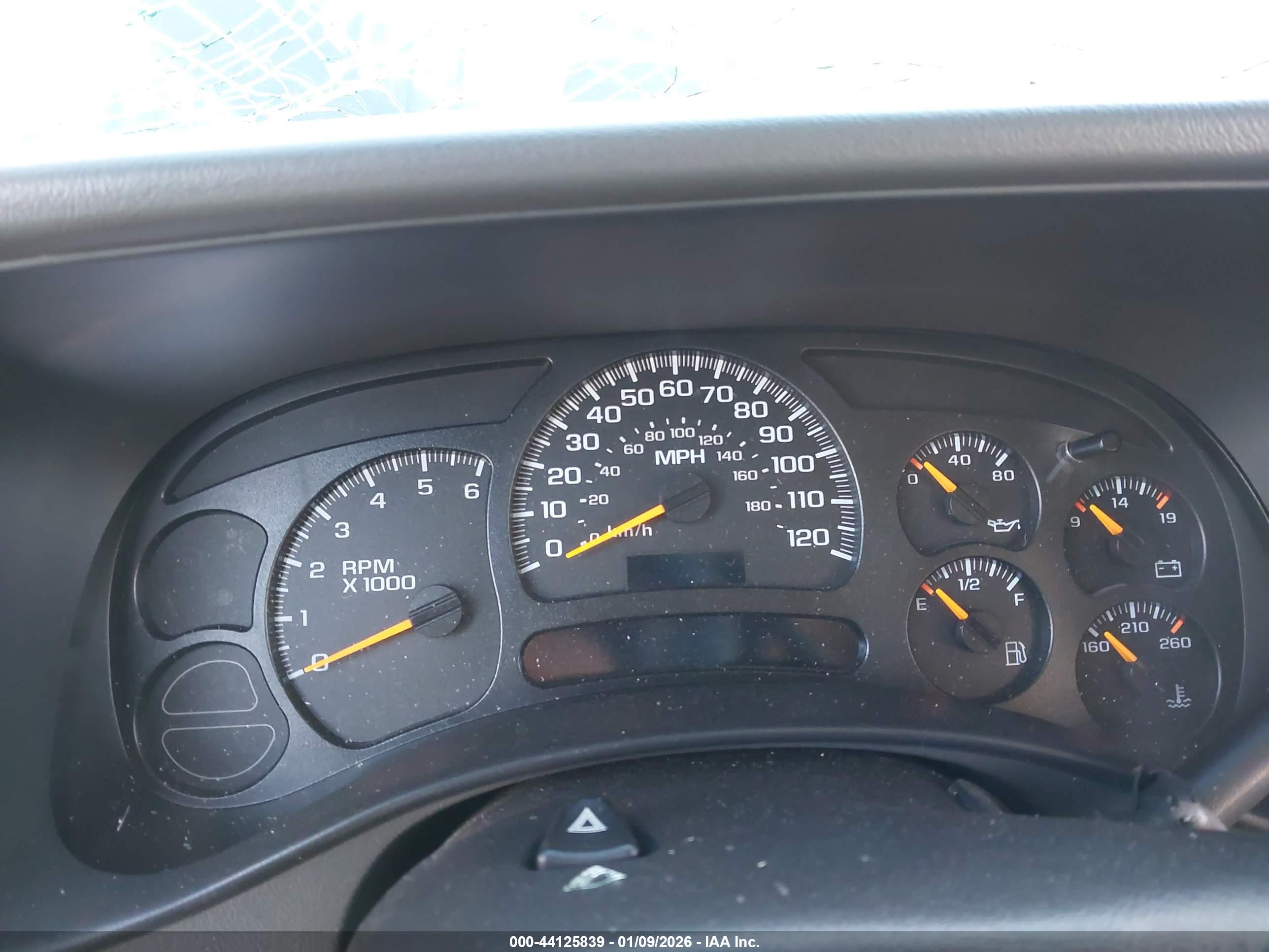 CHEVROLET TAHOE image 7