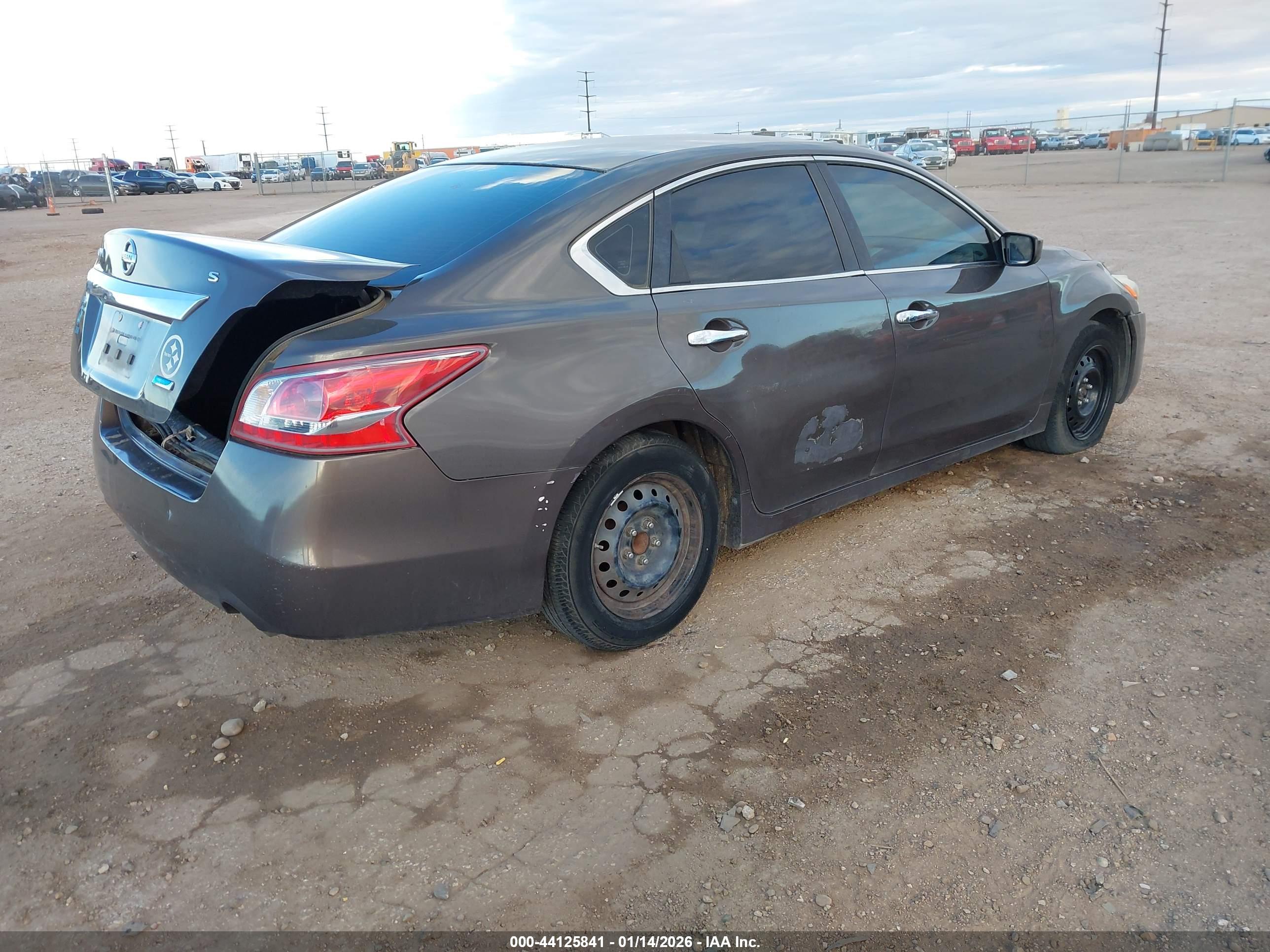 NISSAN ALTIMA image 4