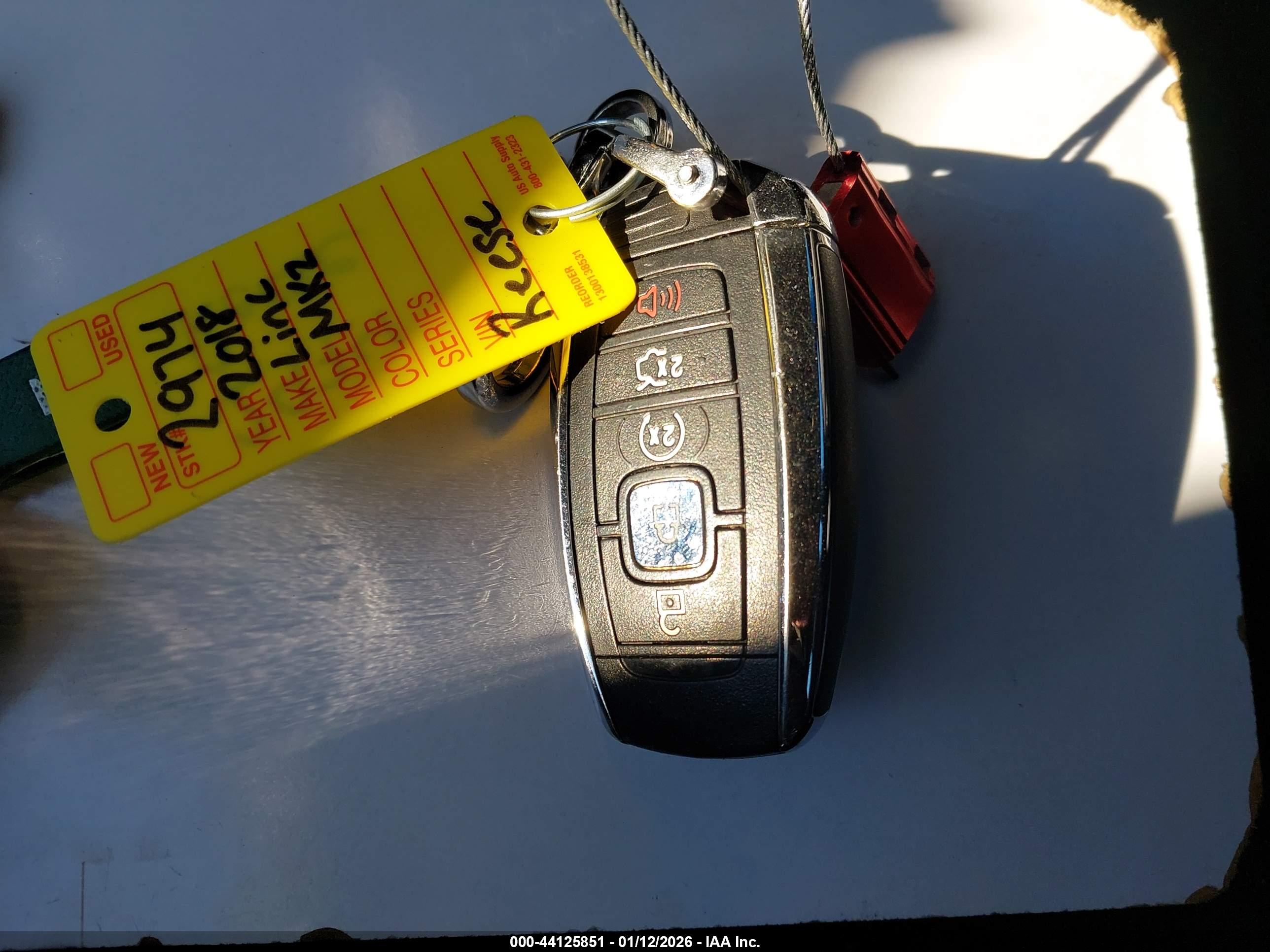 LINCOLN MKZ image 11