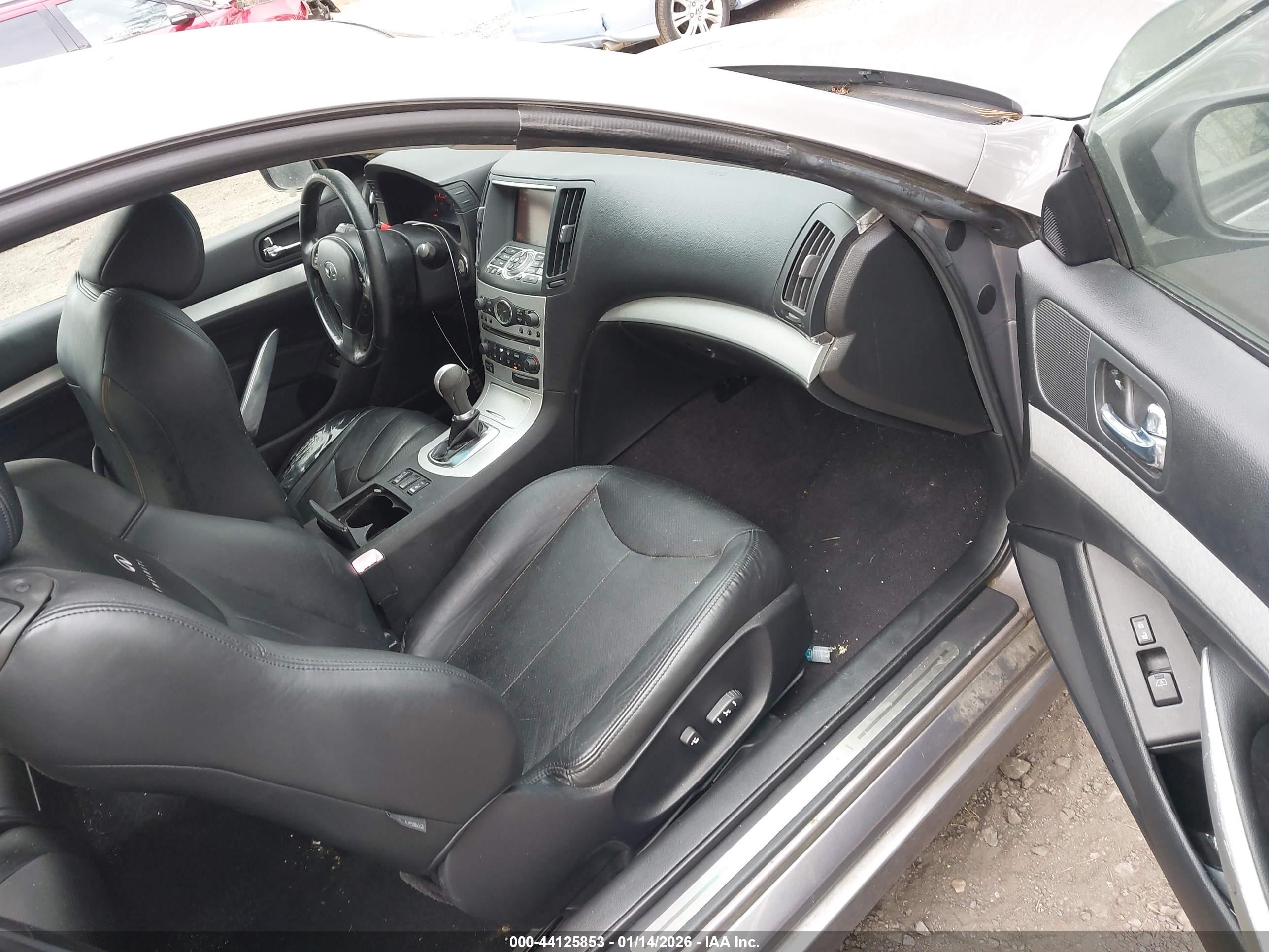INFINITI G37 image 5