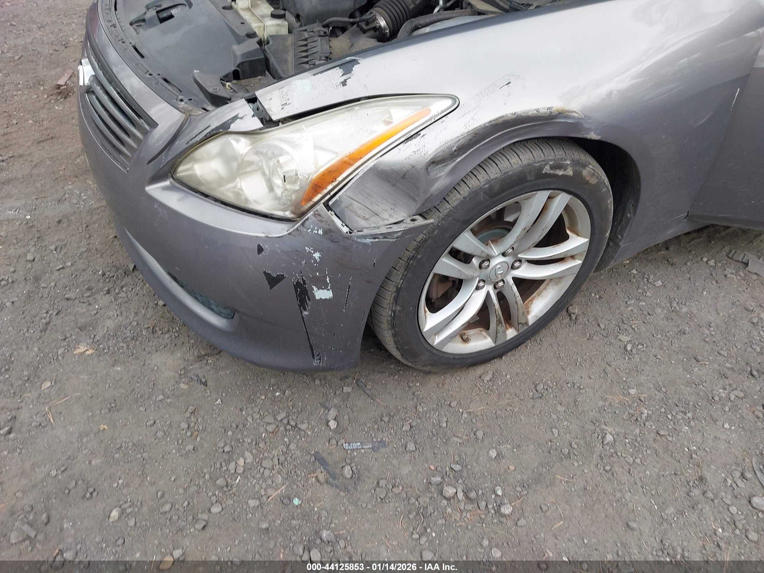 INFINITI G37 image 6