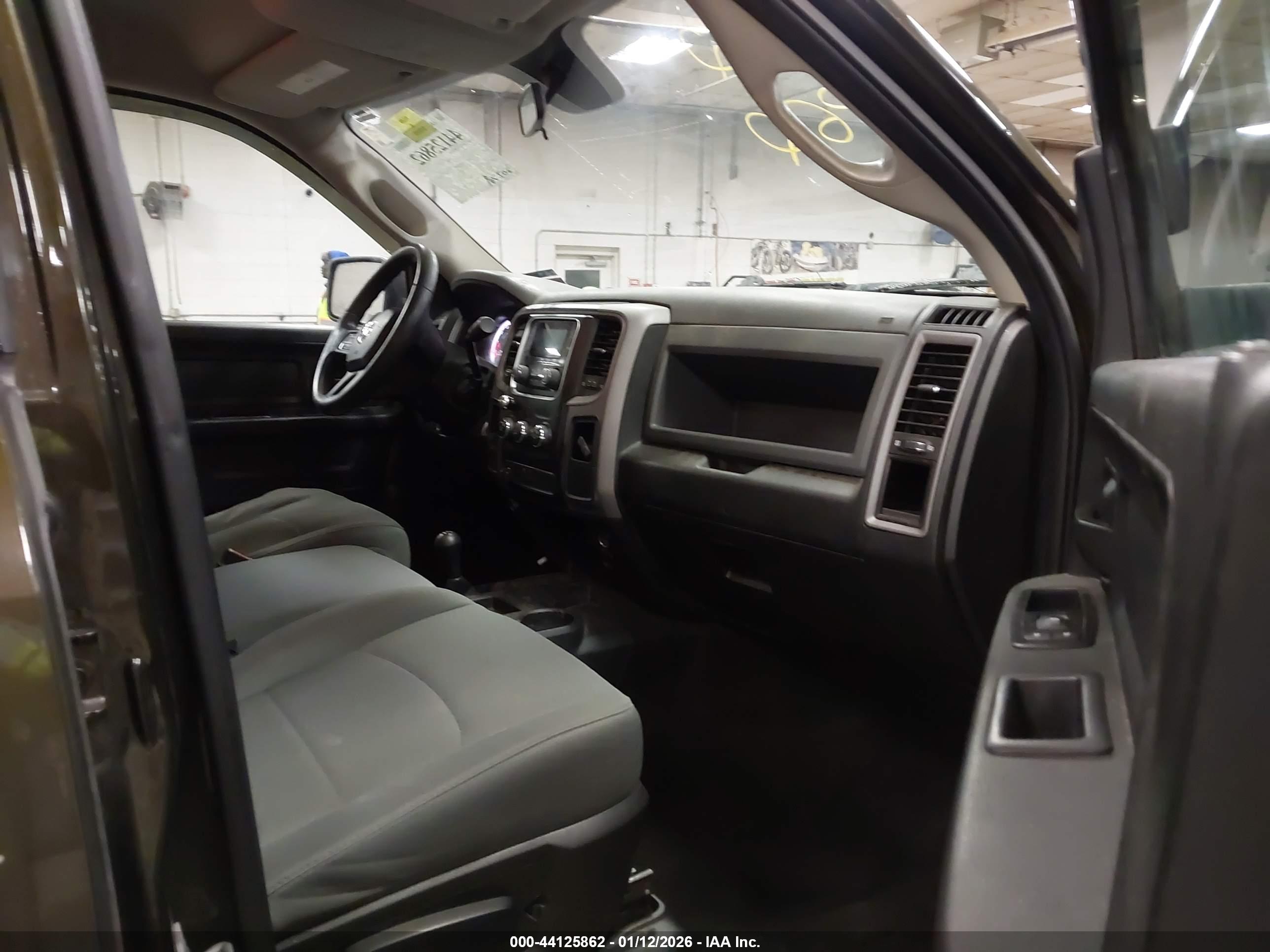 RAM 2500 image 5