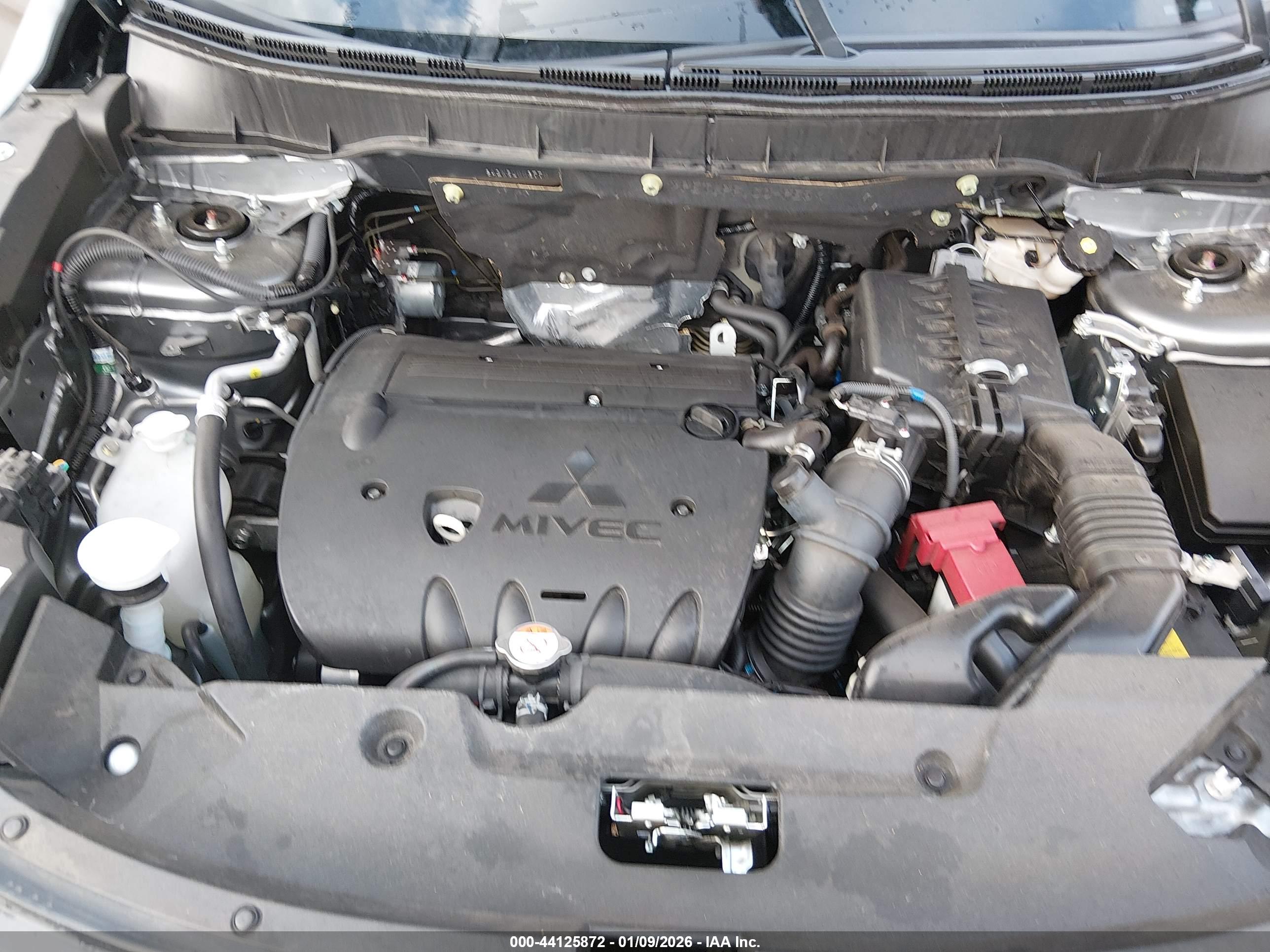 MITSUBISHI OUTLANDER image 10