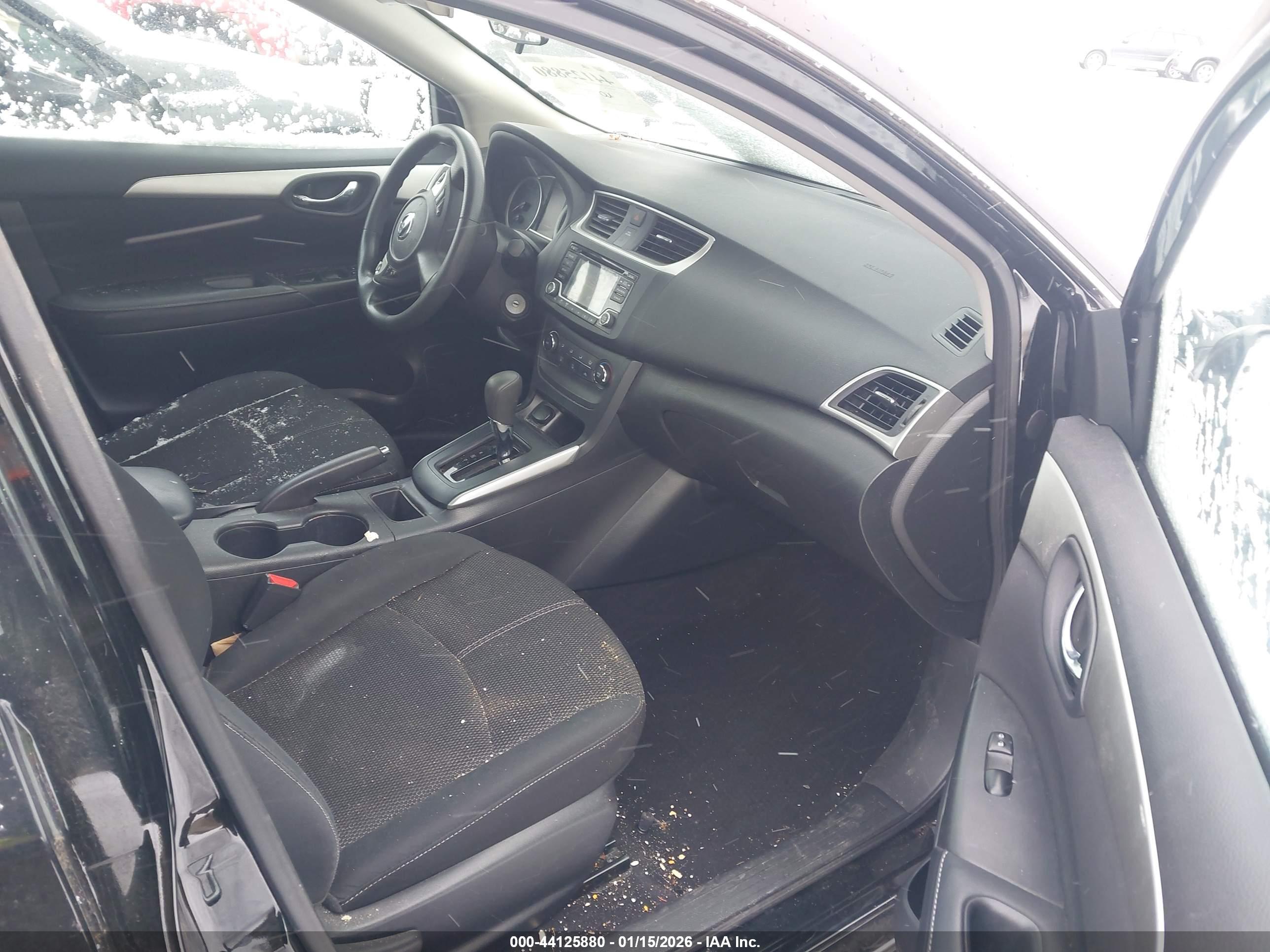 NISSAN SENTRA image 5