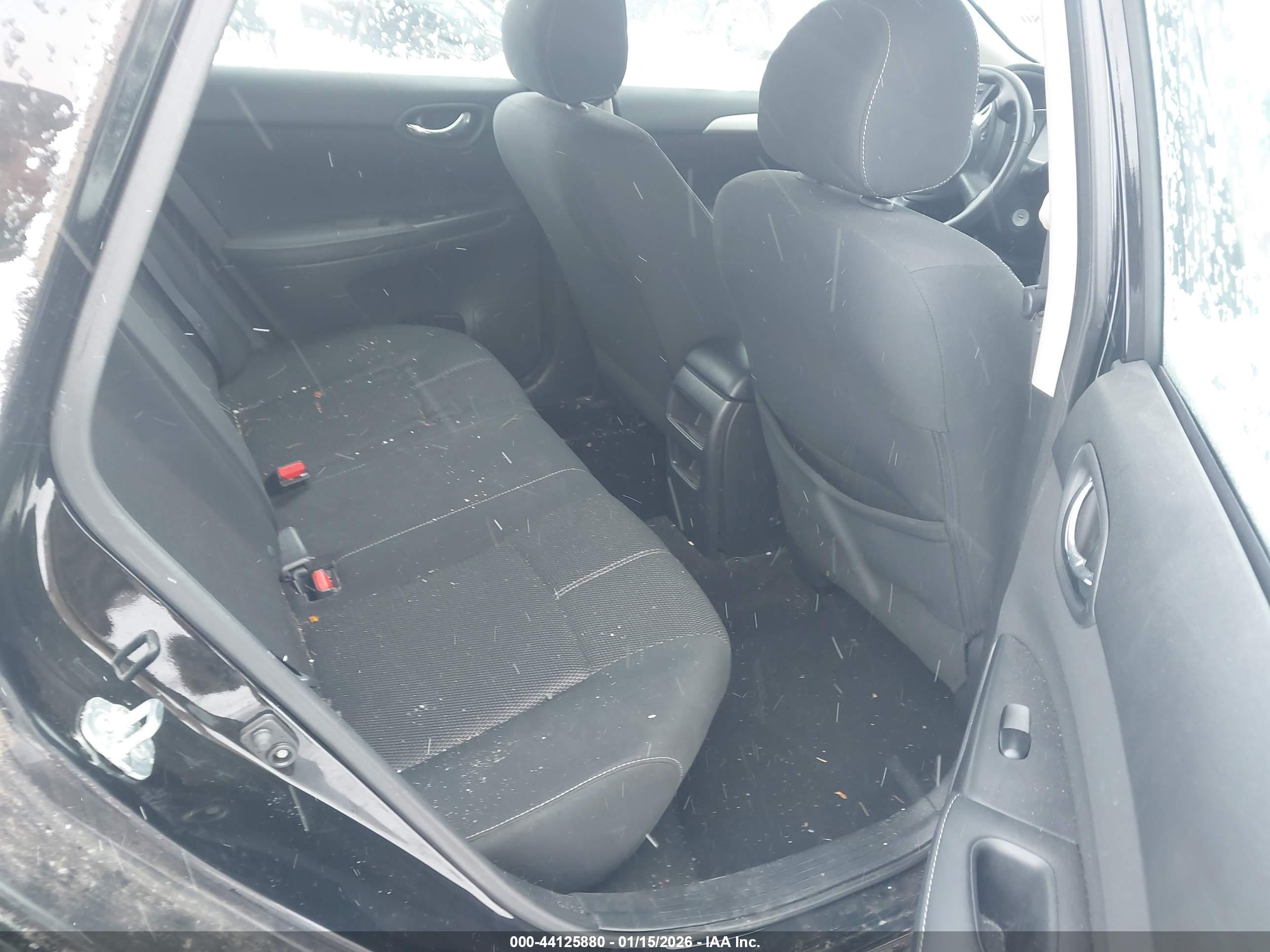 NISSAN SENTRA image 8