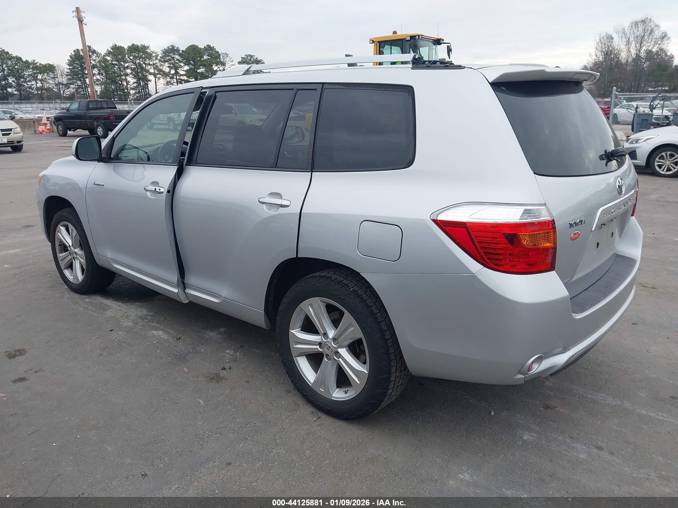 TOYOTA HIGHLANDER image 3