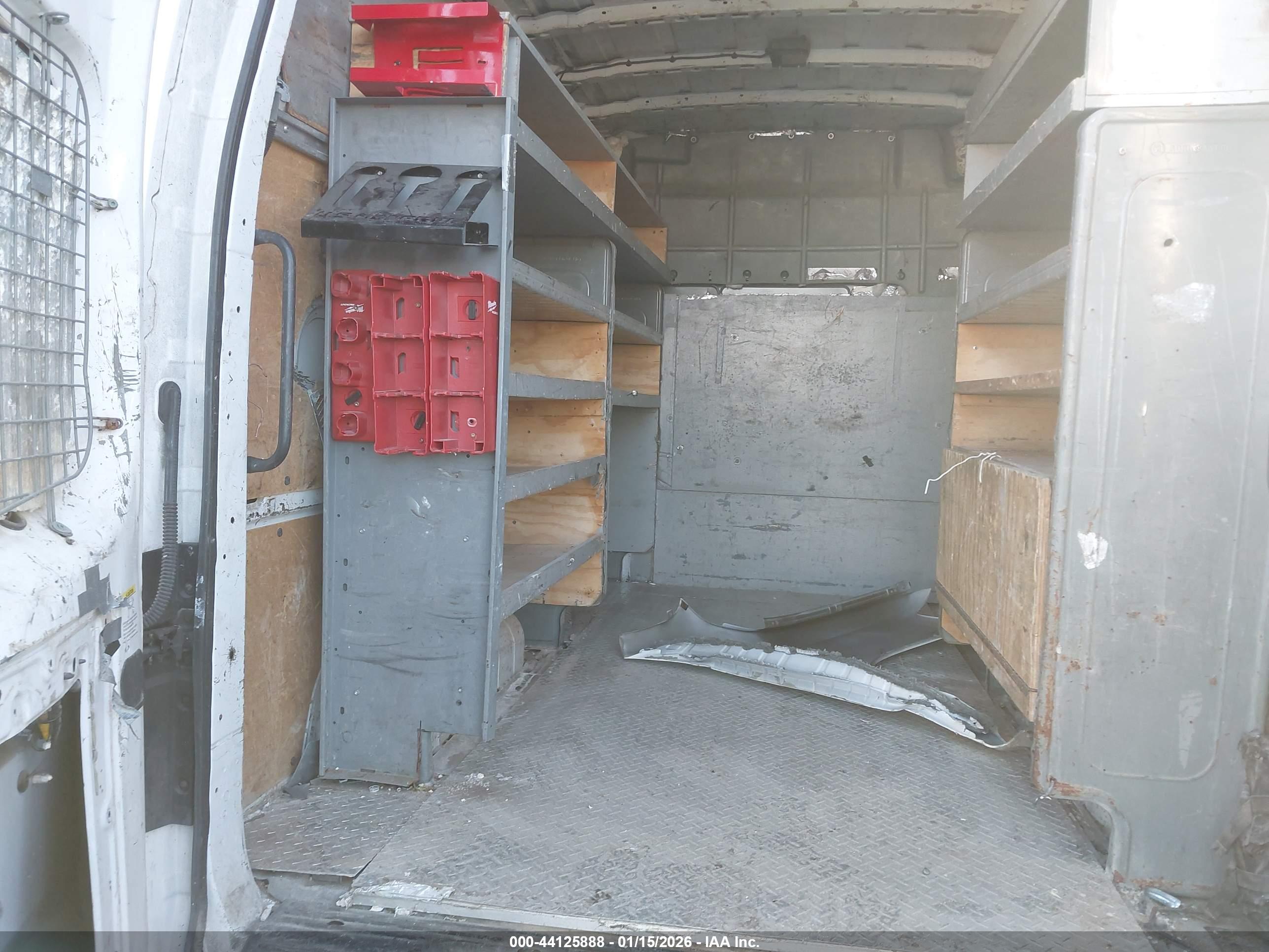 NISSAN NV image 8
