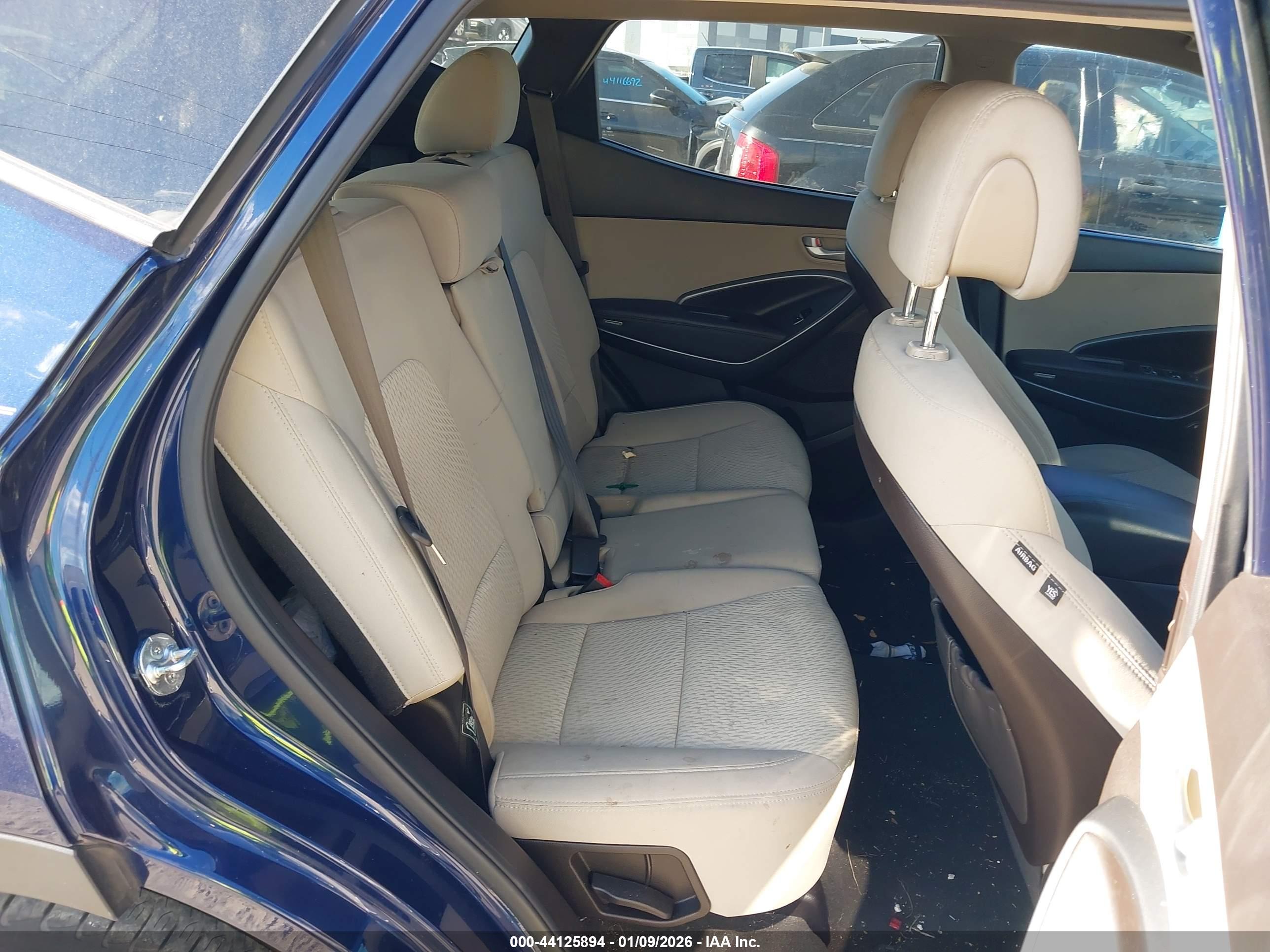 HYUNDAI SANTA image 8