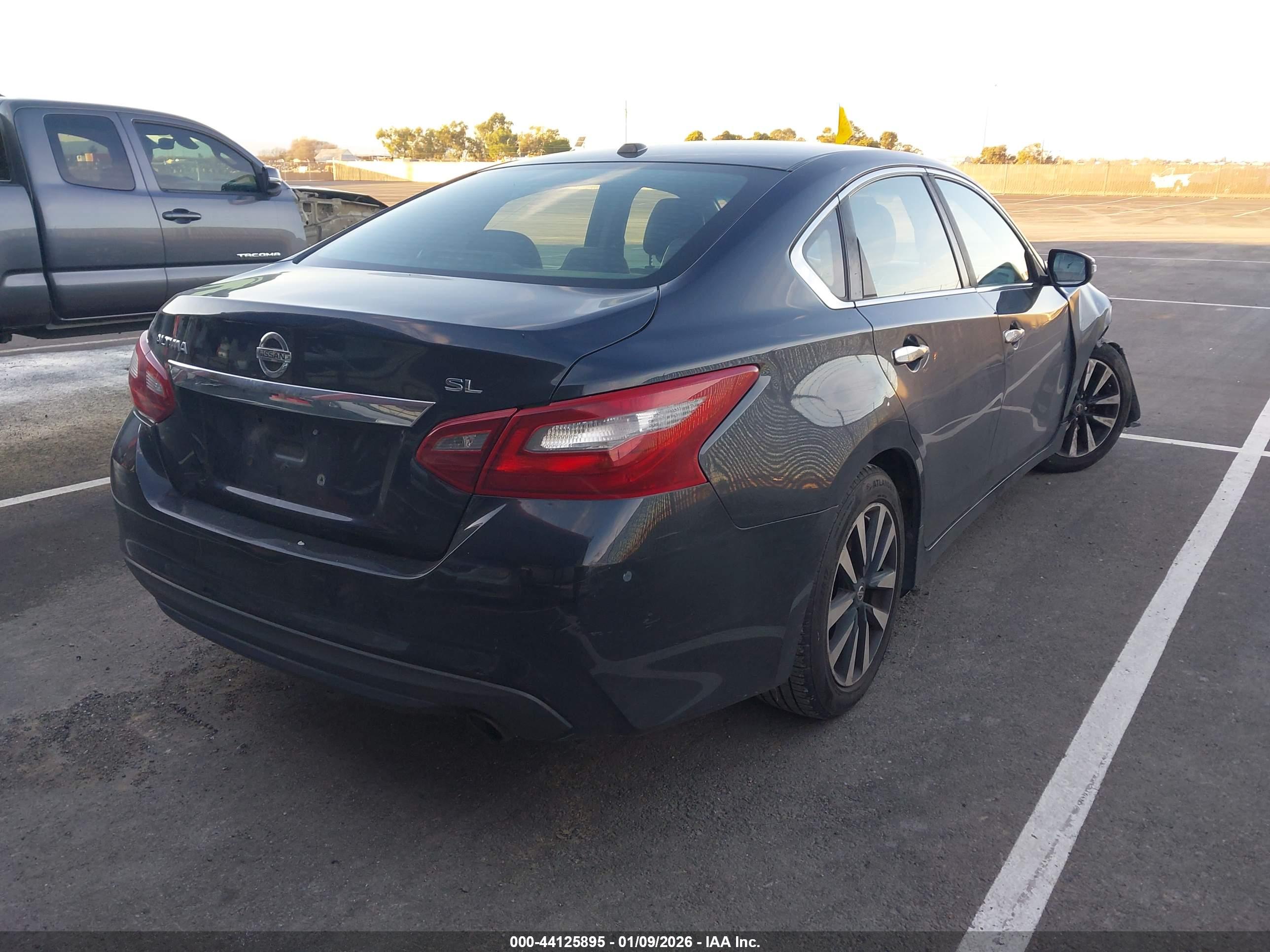 NISSAN ALTIMA image 4