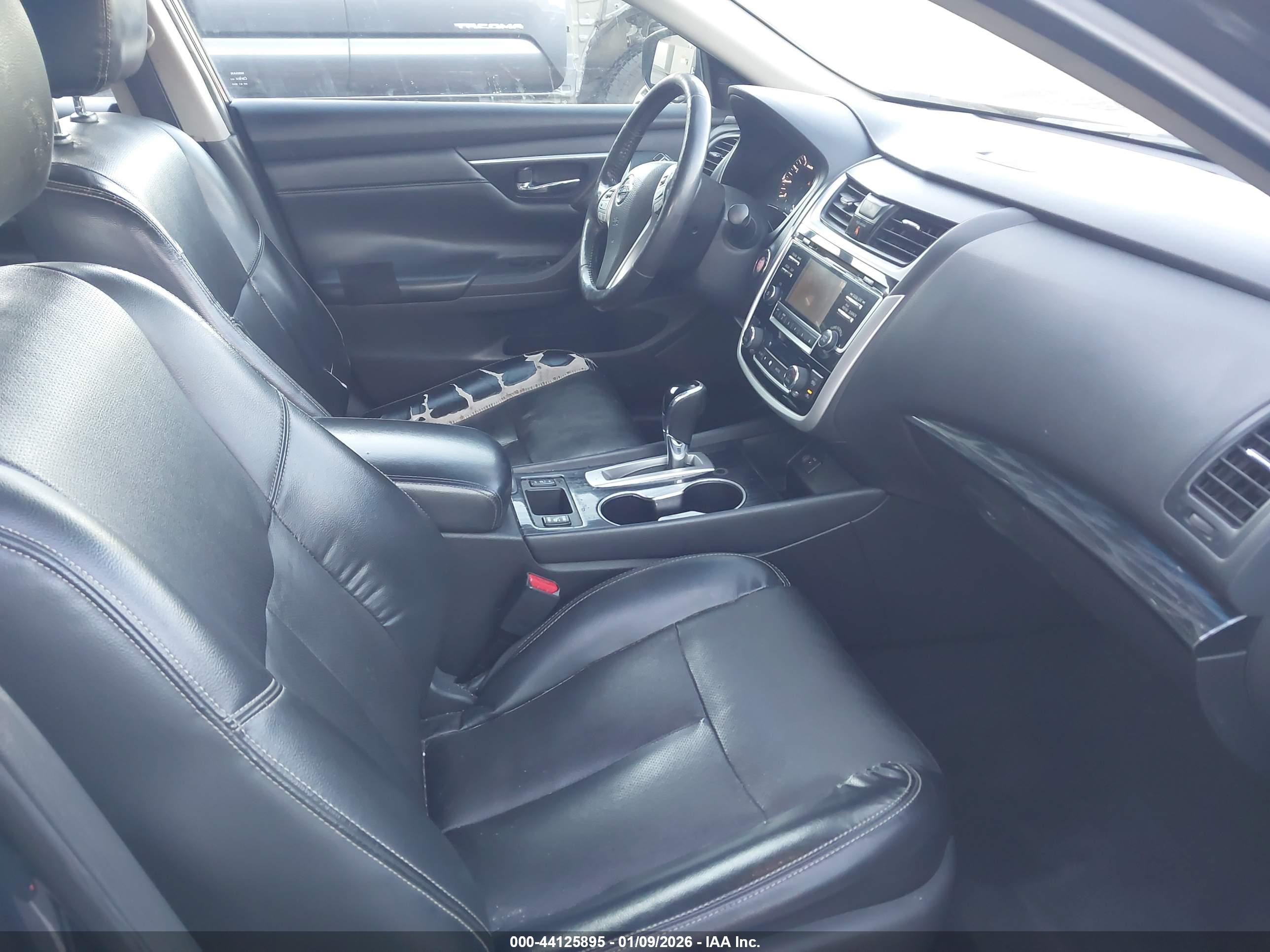 NISSAN ALTIMA image 5