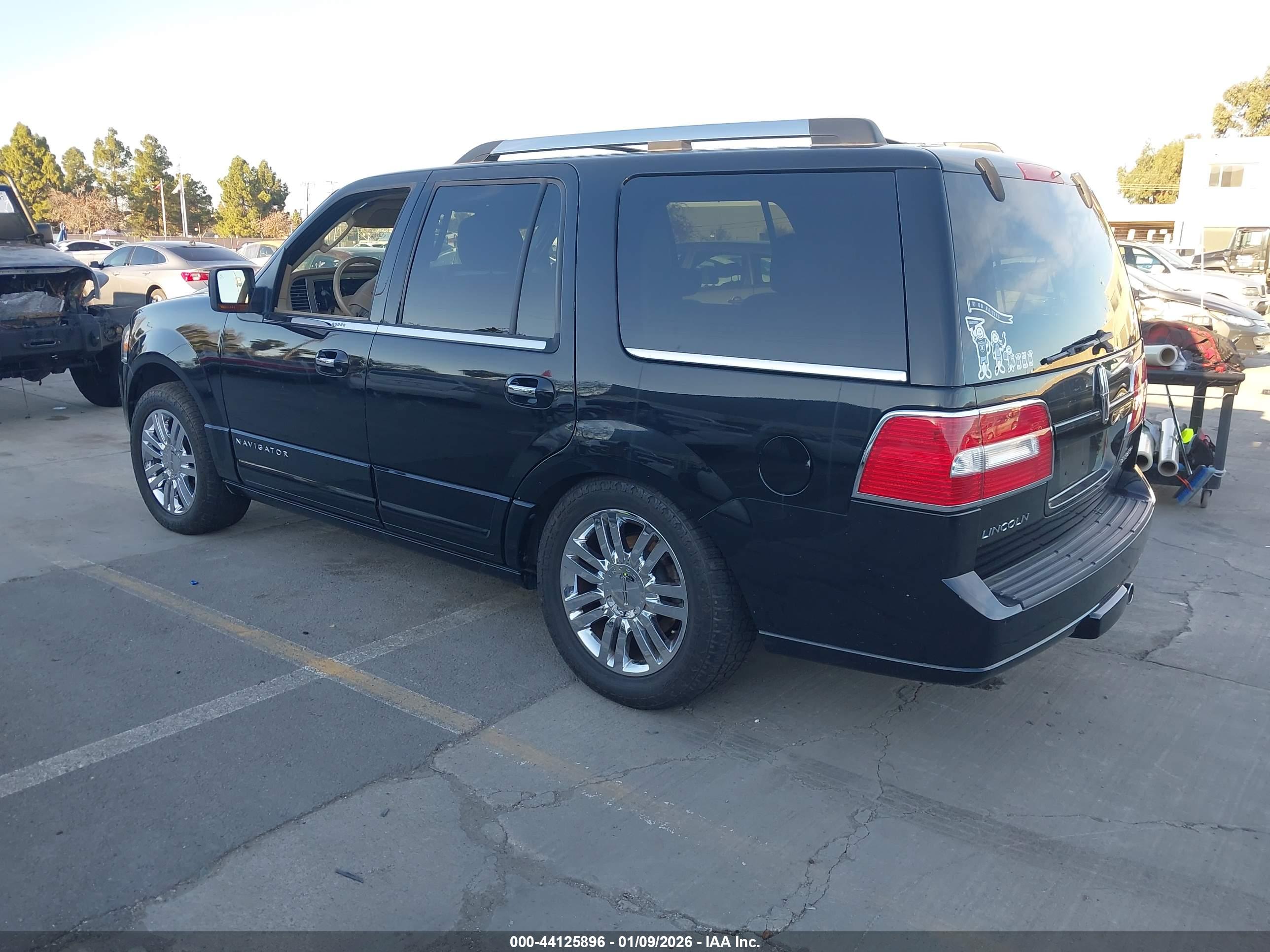 LINCOLN NAVIGATOR image 3
