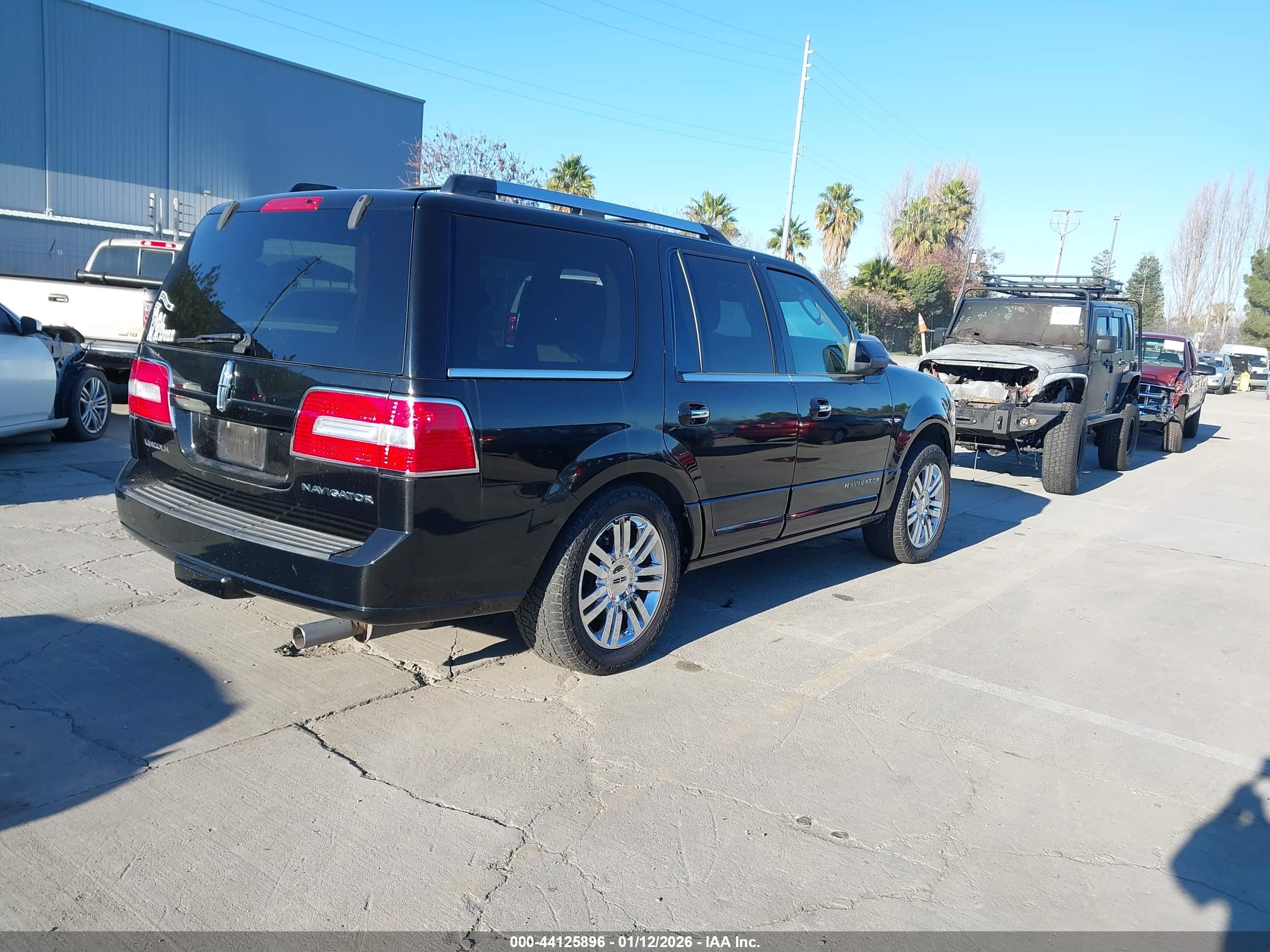LINCOLN NAVIGATOR image 4