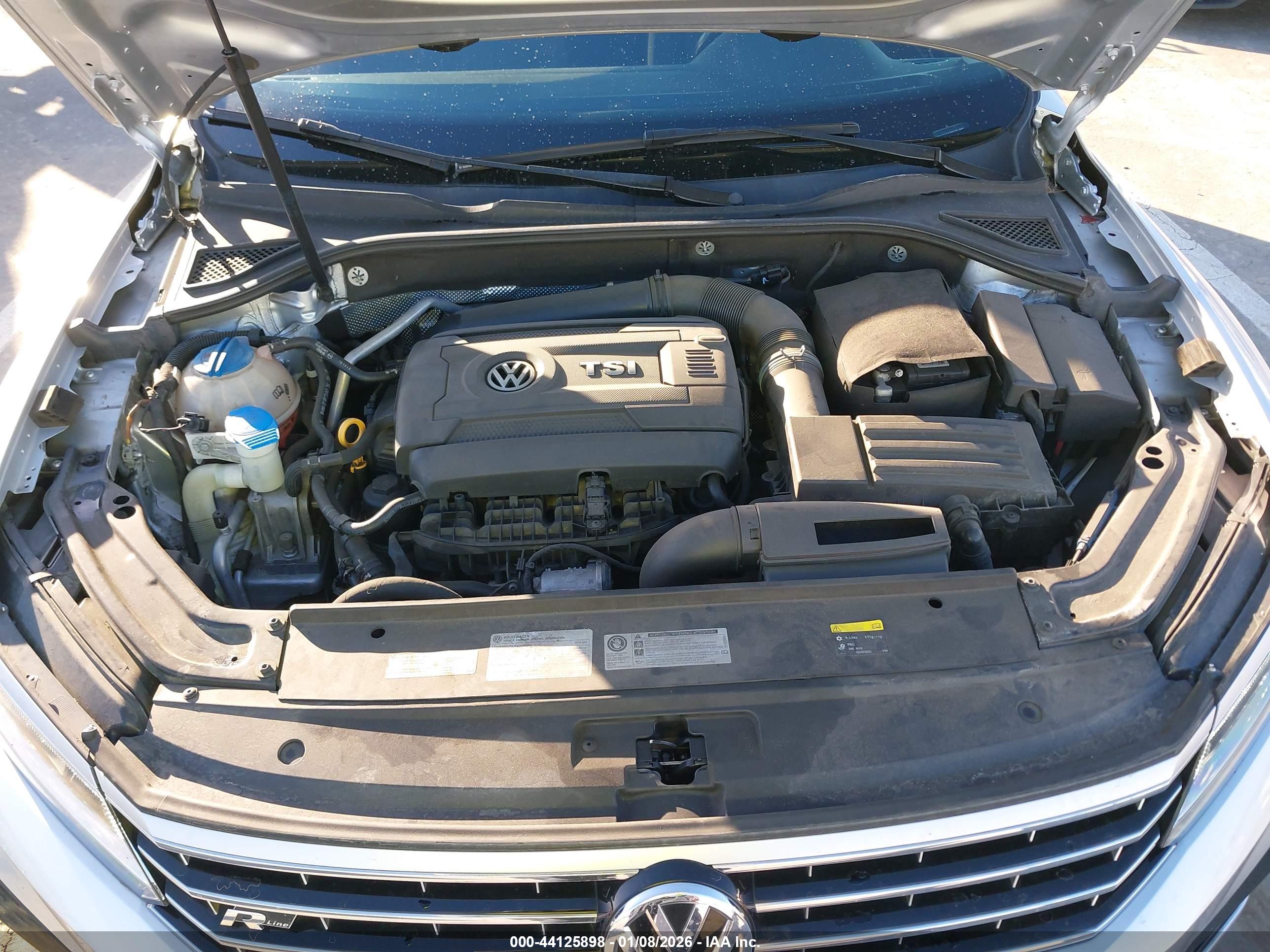 VOLKSWAGEN PASSAT image 10