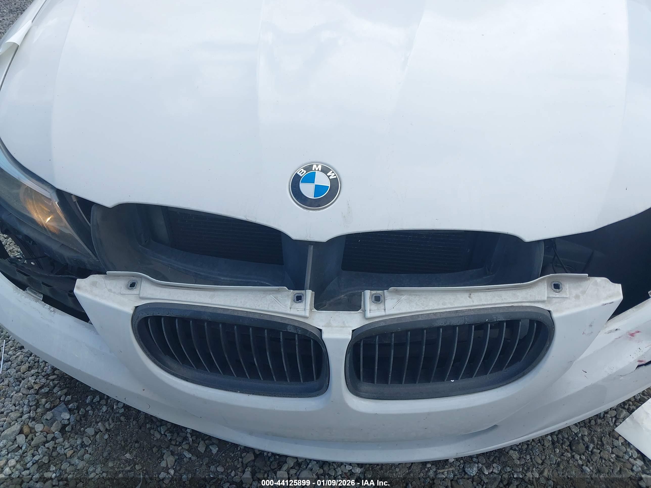 BMW 328I image 6