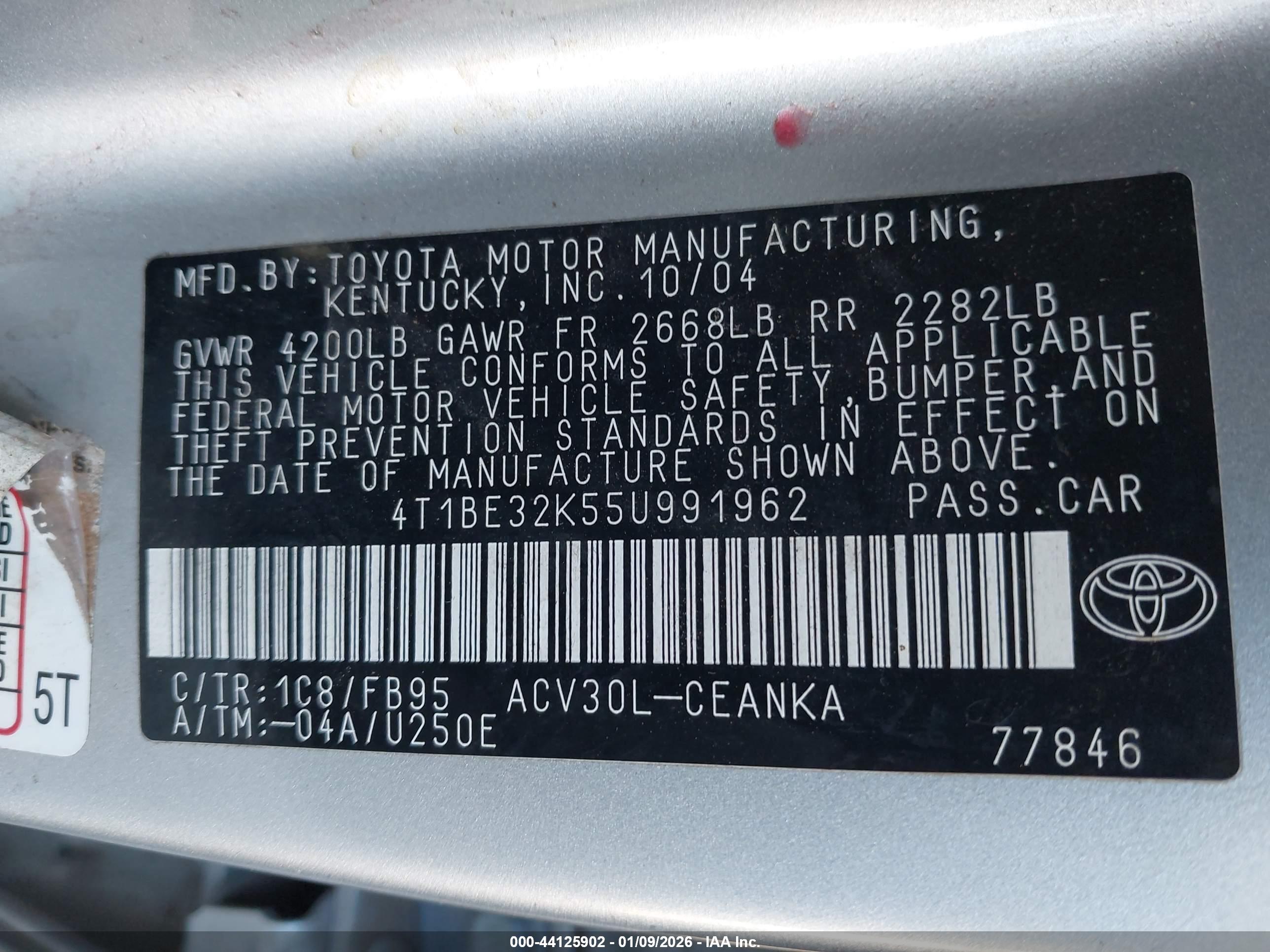 TOYOTA CAMRY image 9