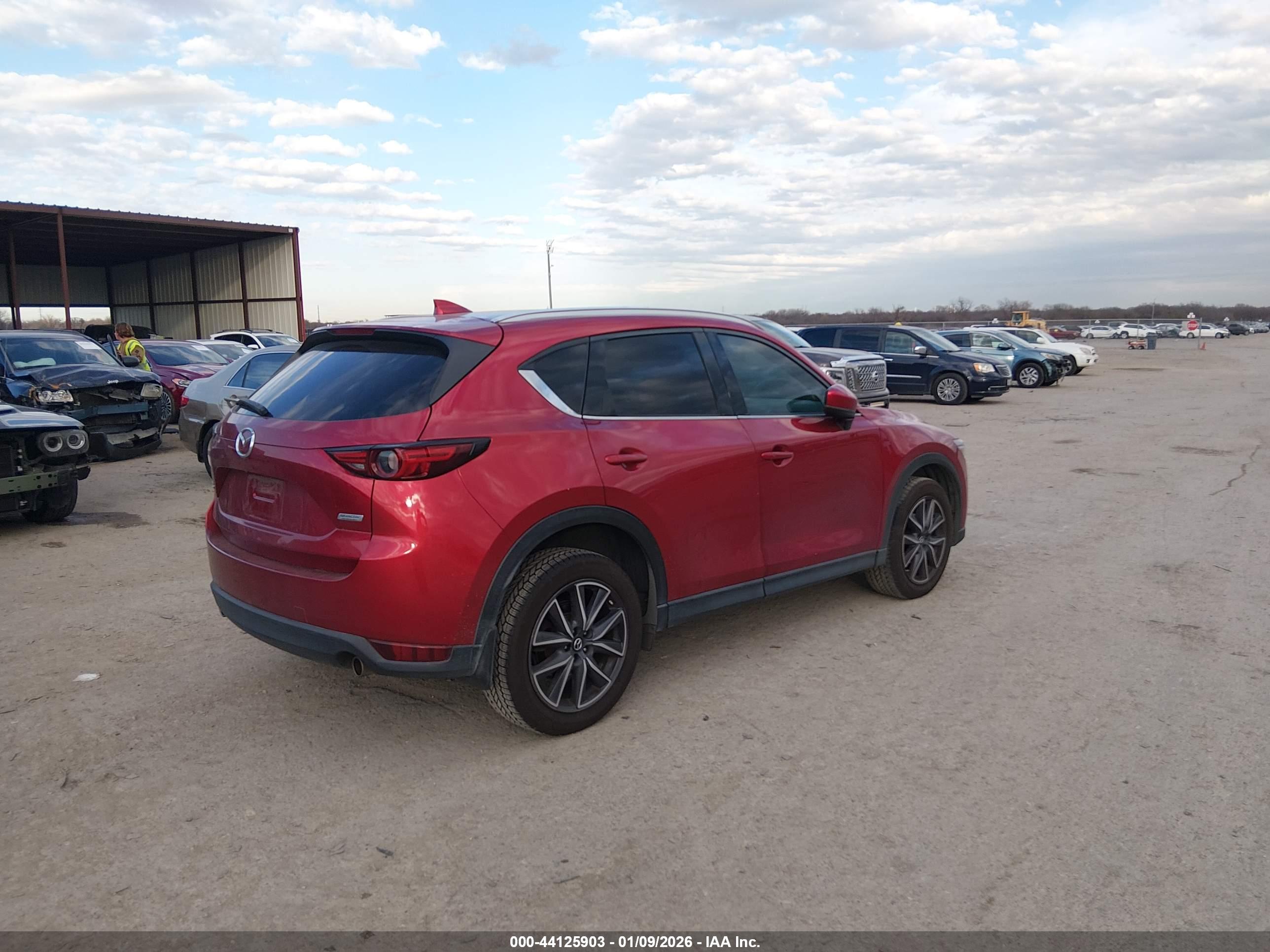 MAZDA CX-5 image 4
