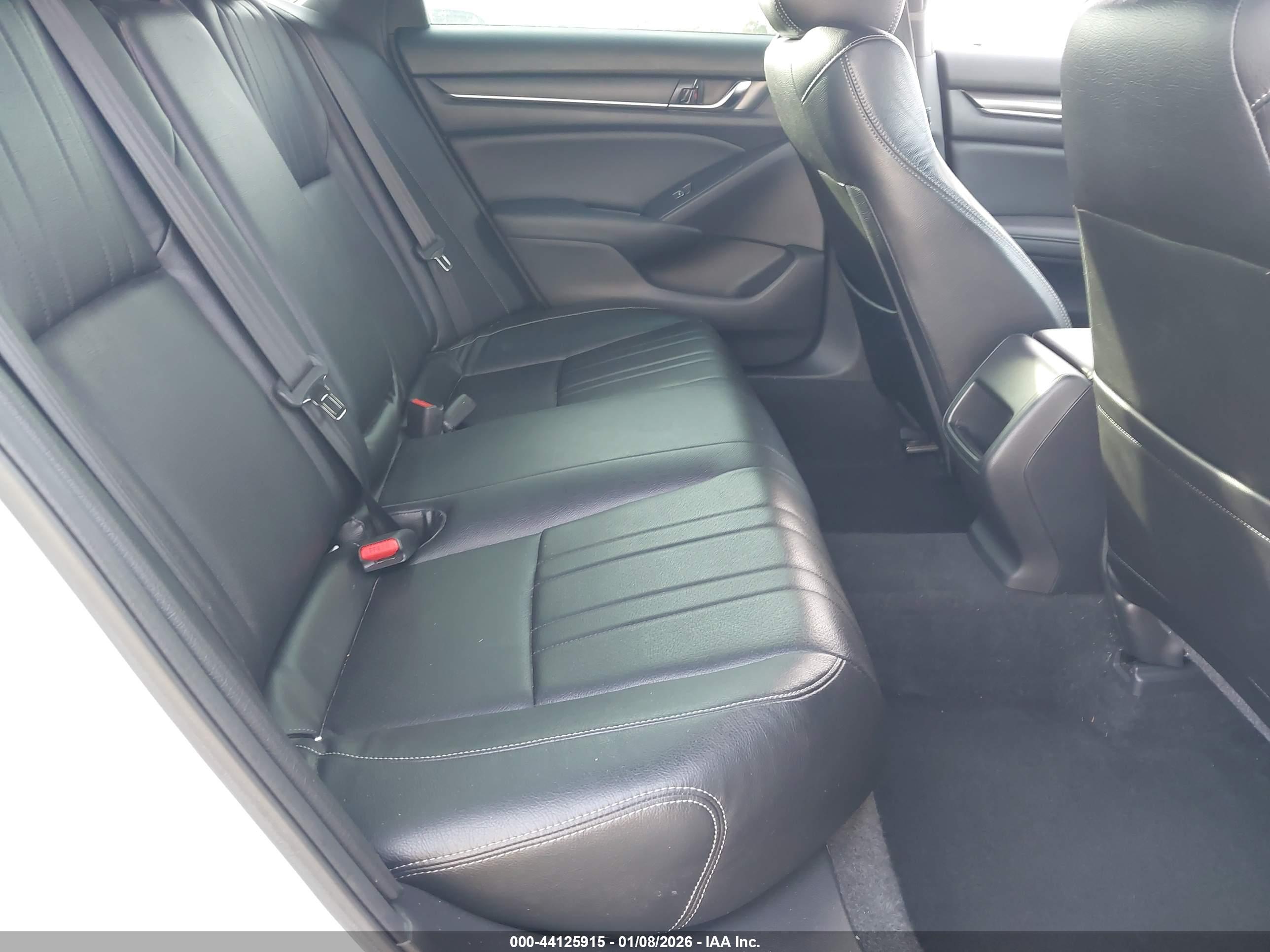 HONDA ACCORD image 8