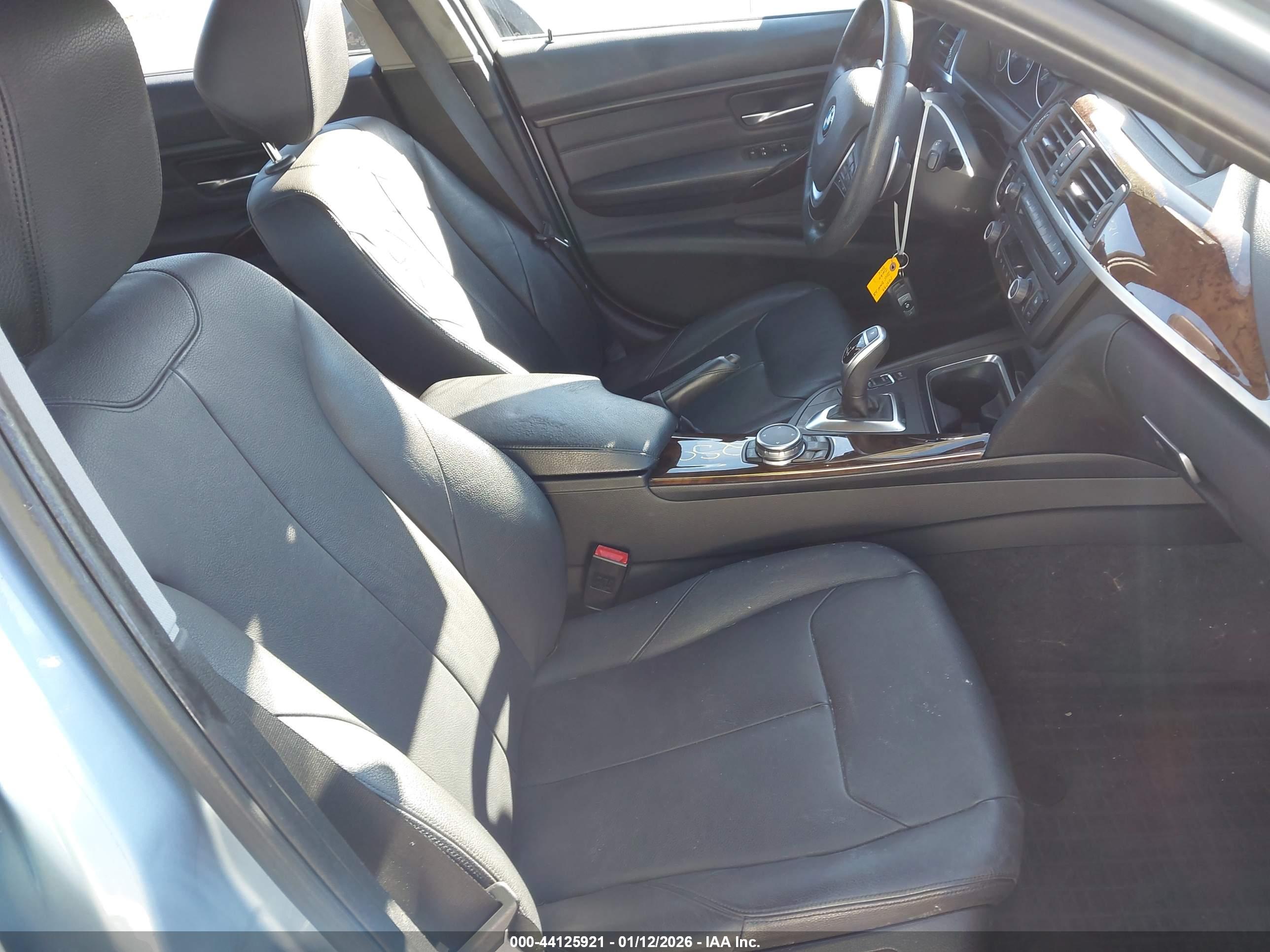 BMW 328I image 5