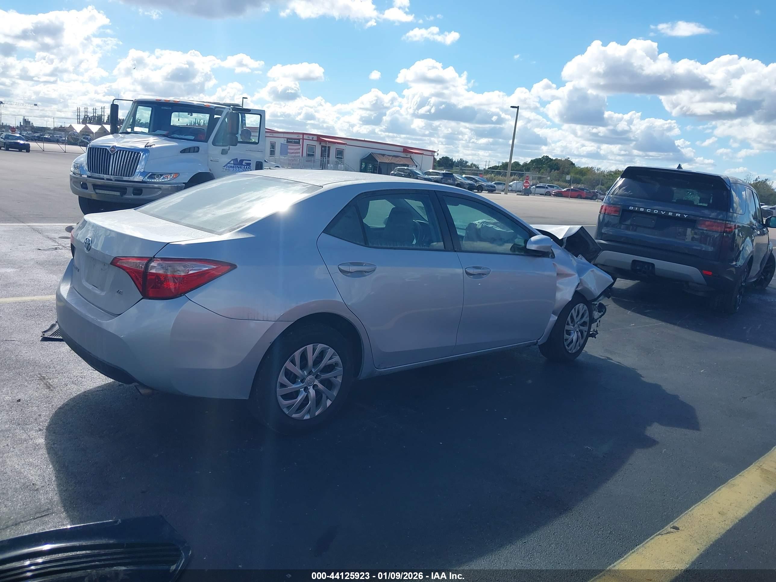 TOYOTA COROLLA image 4