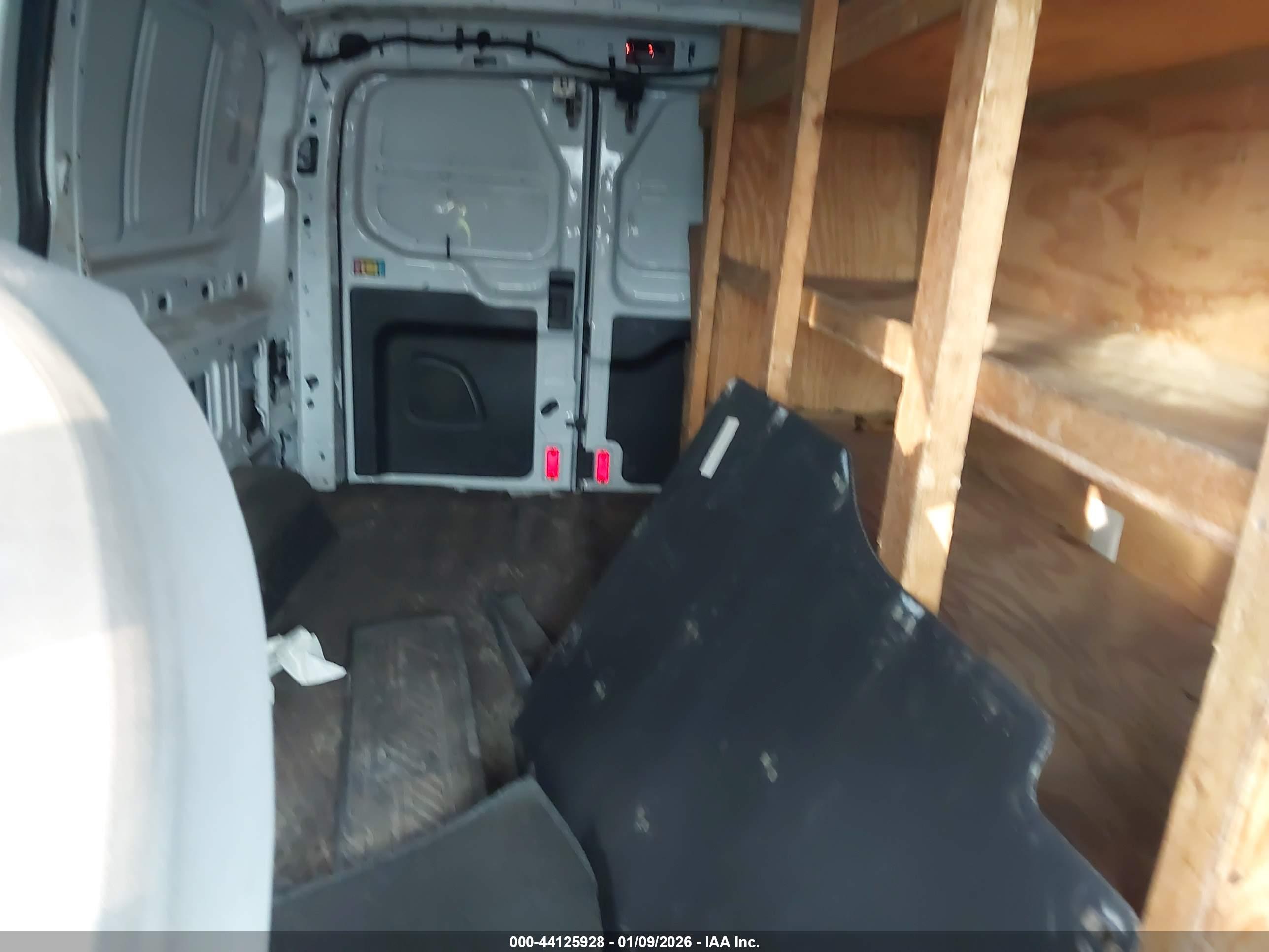 FORD TRANSIT-250 image 8