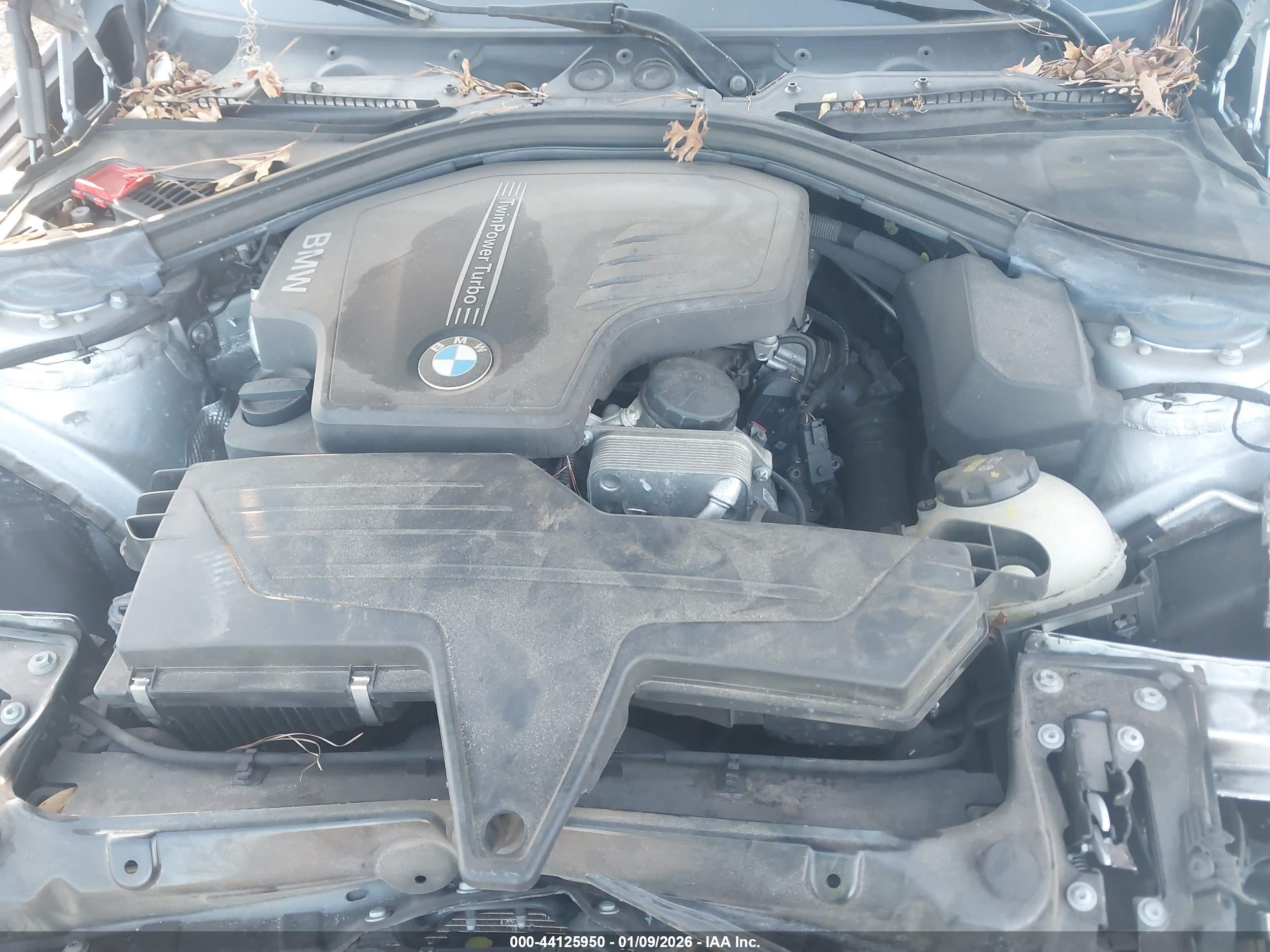BMW 320I image 10