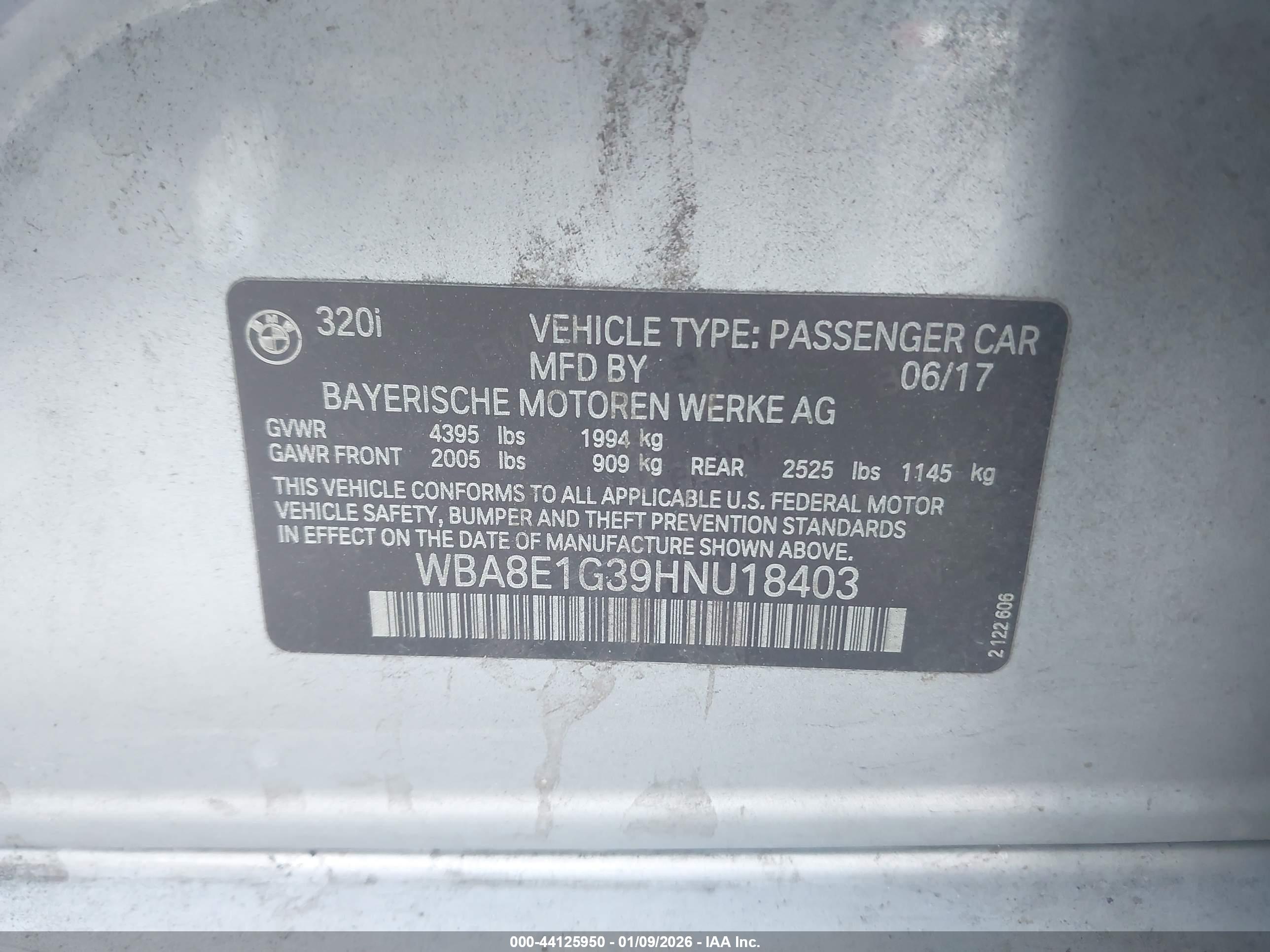 BMW 320I image 9