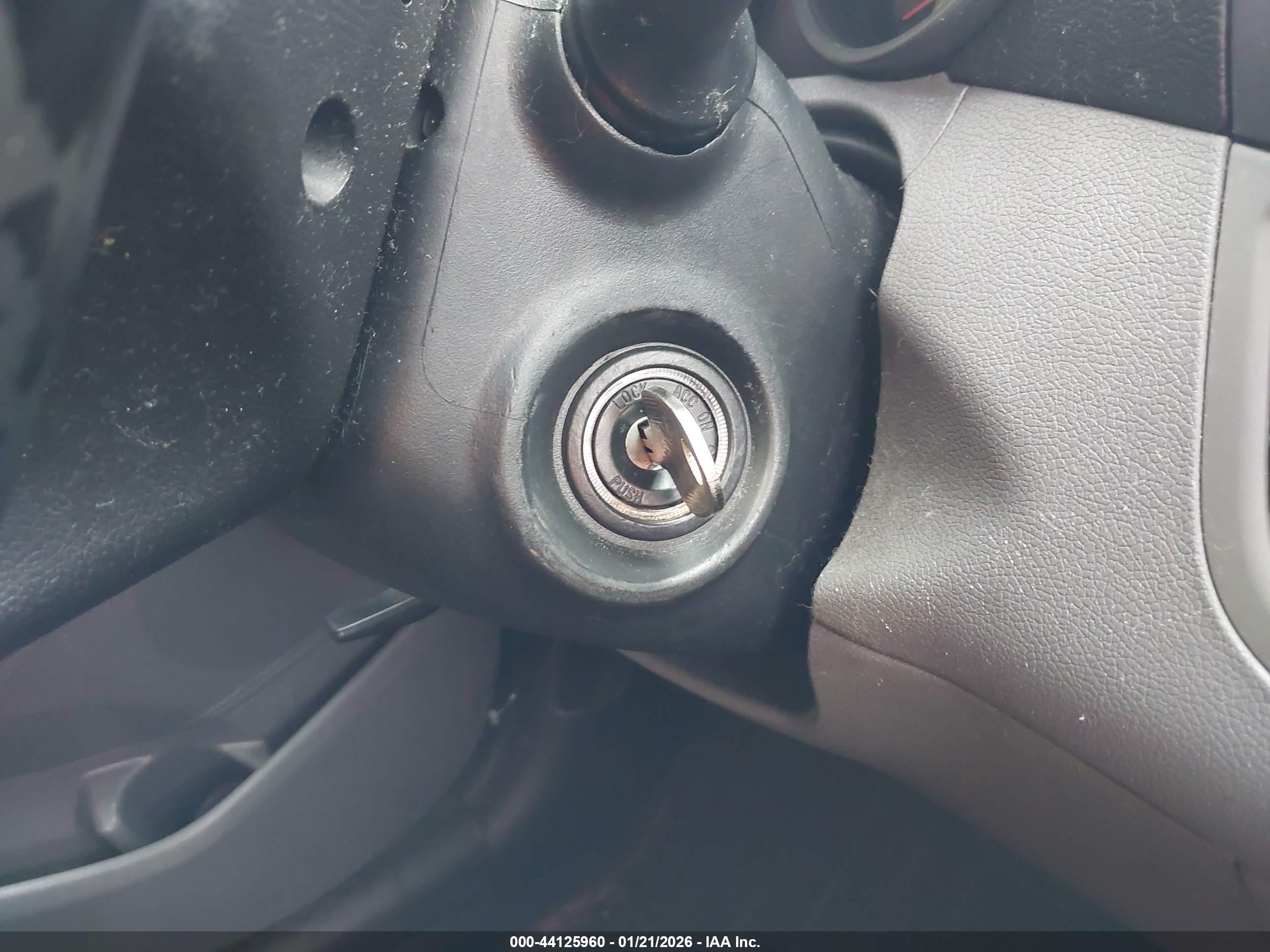 HYUNDAI ELANTRA image 11