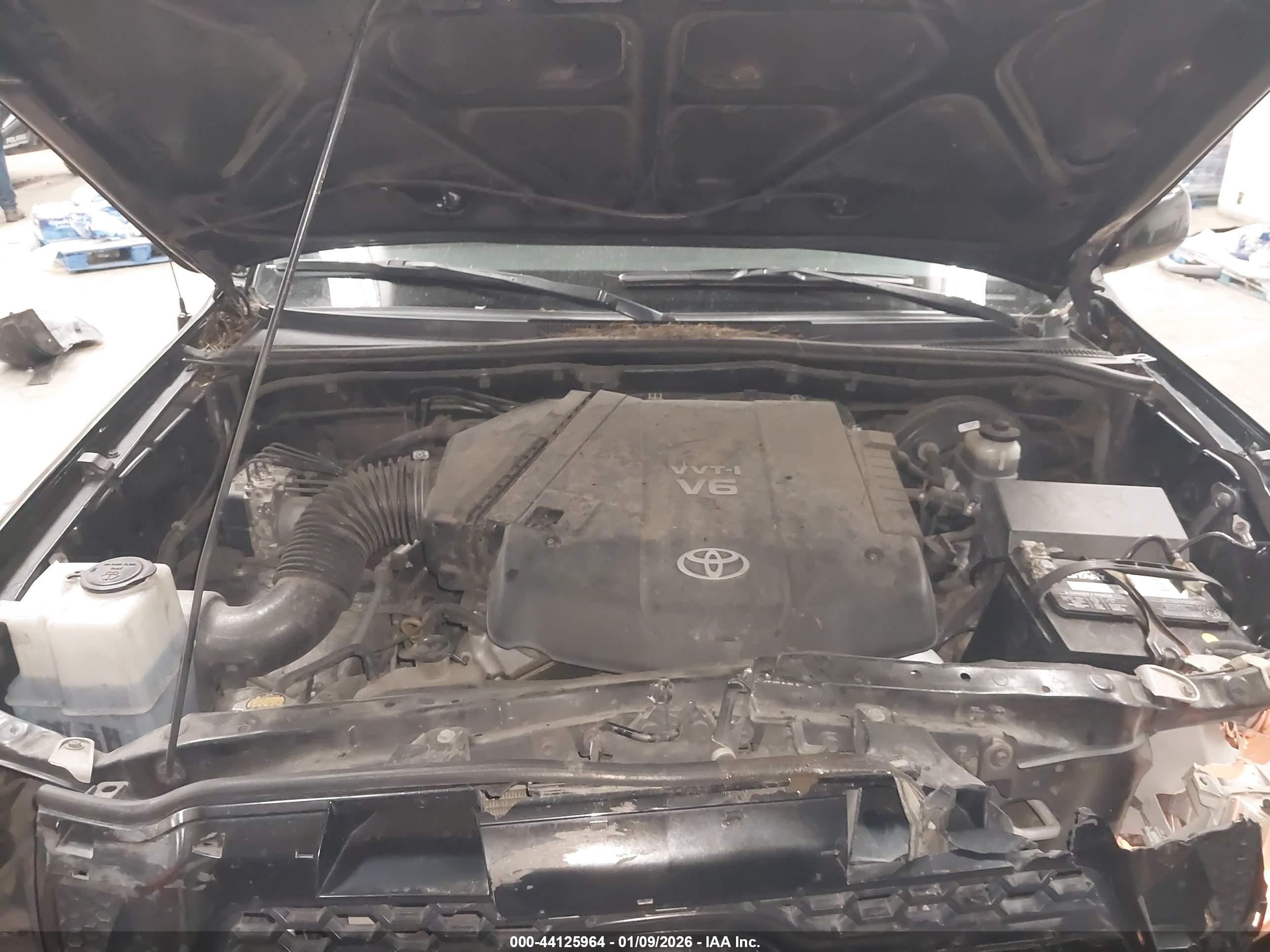 TOYOTA TACOMA image 10