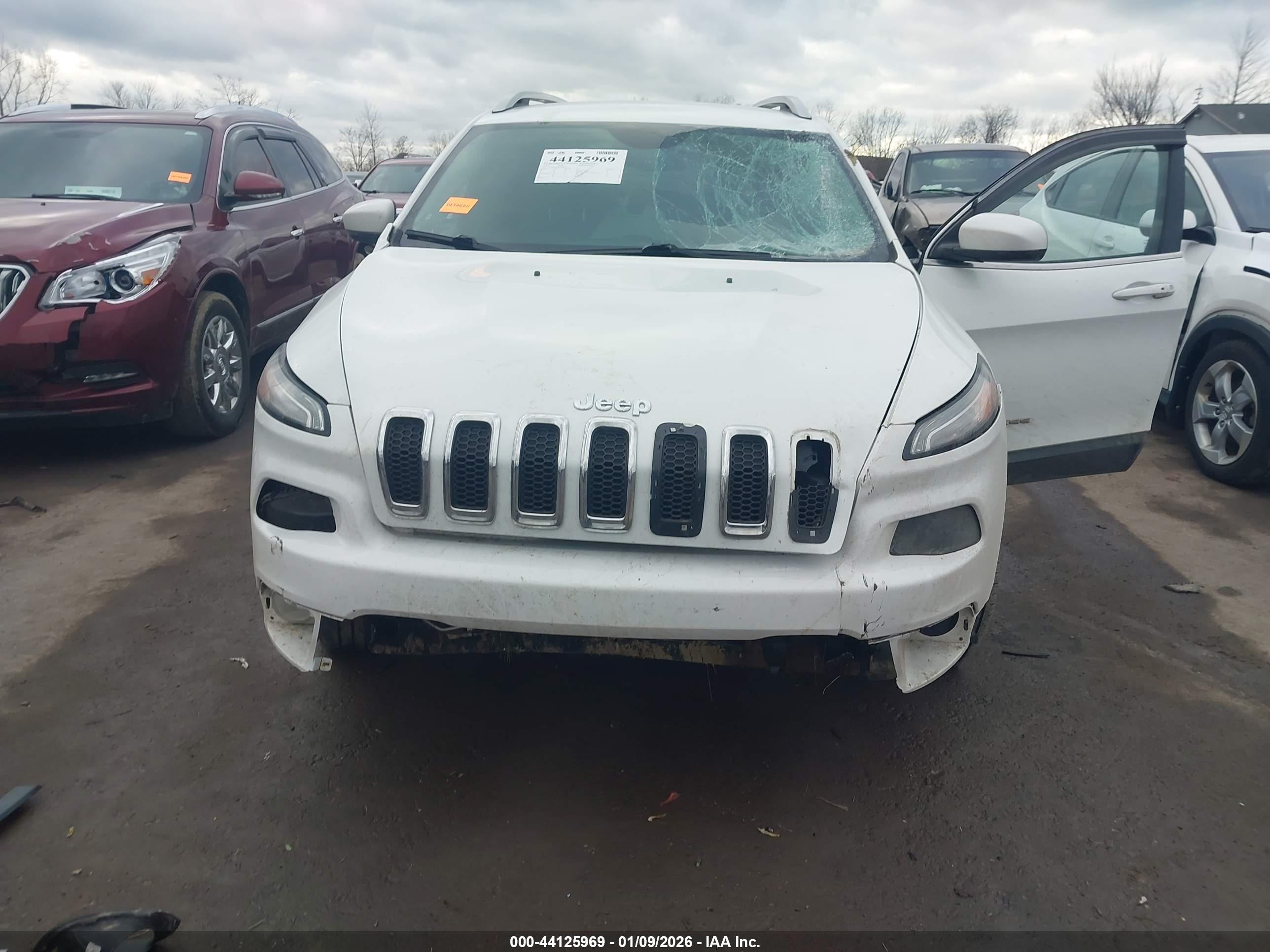 JEEP CHEROKEE image 6