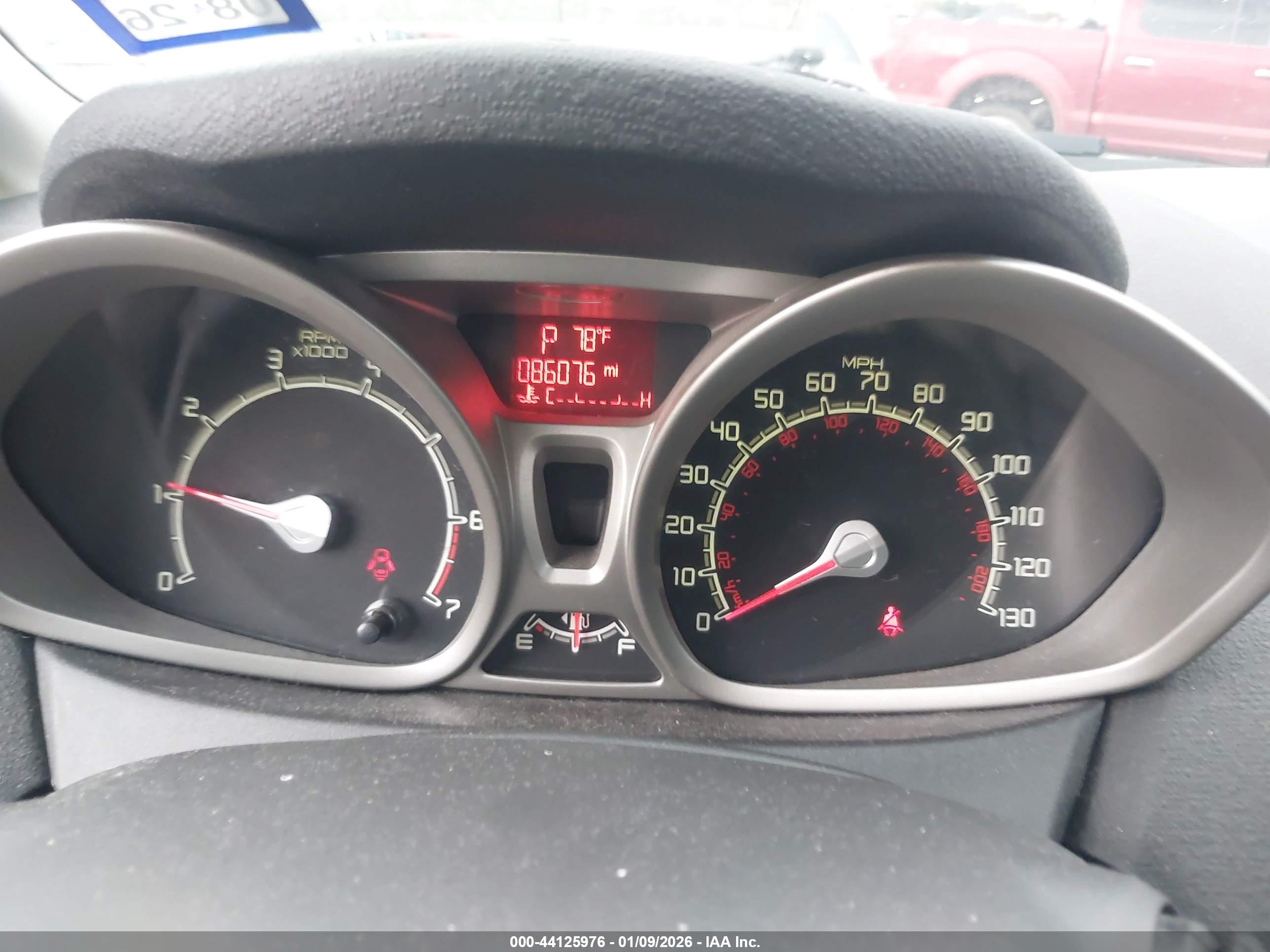 FORD FIESTA image 7