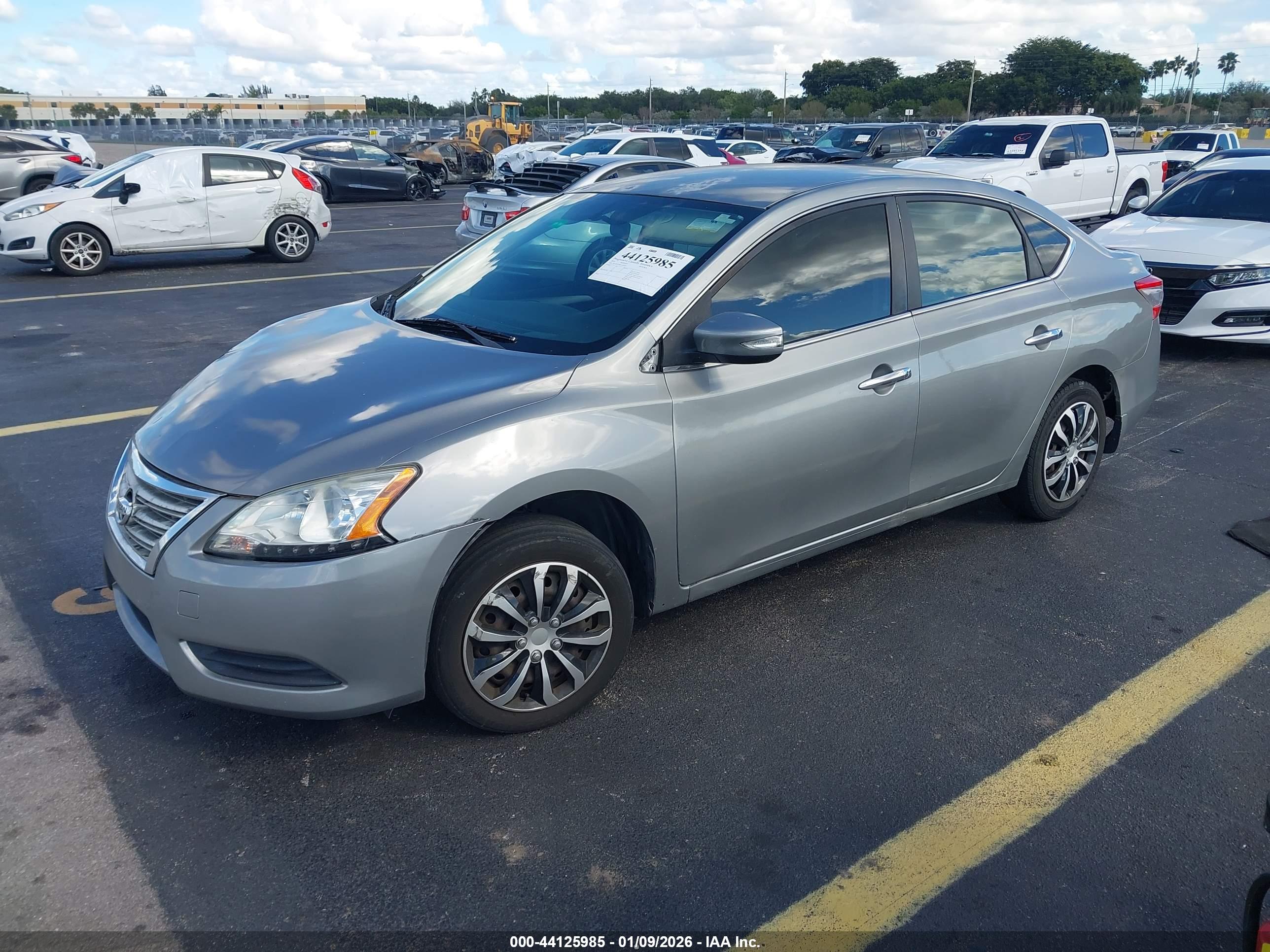 NISSAN SENTRA image 2