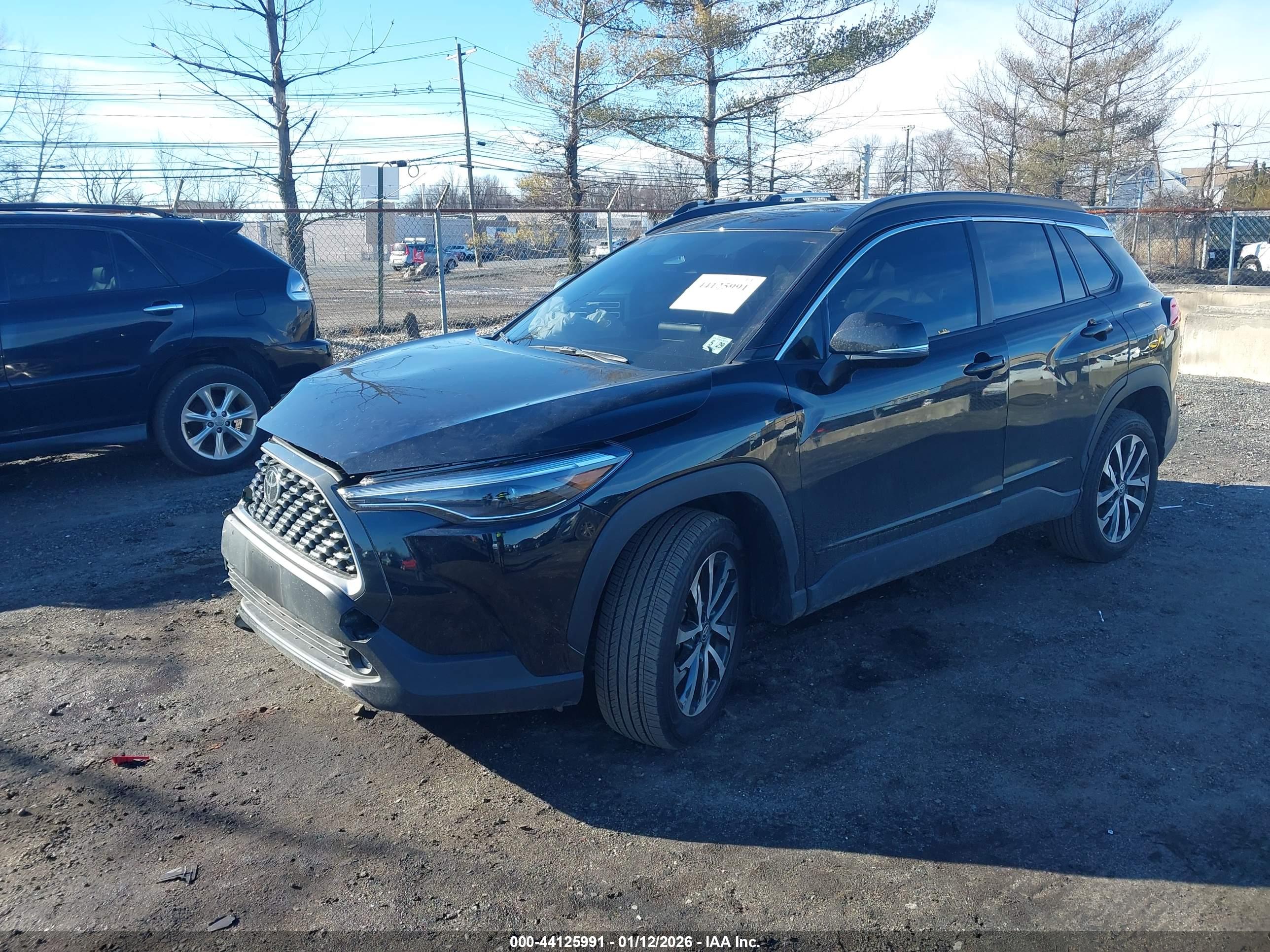 TOYOTA COROLLA image 2