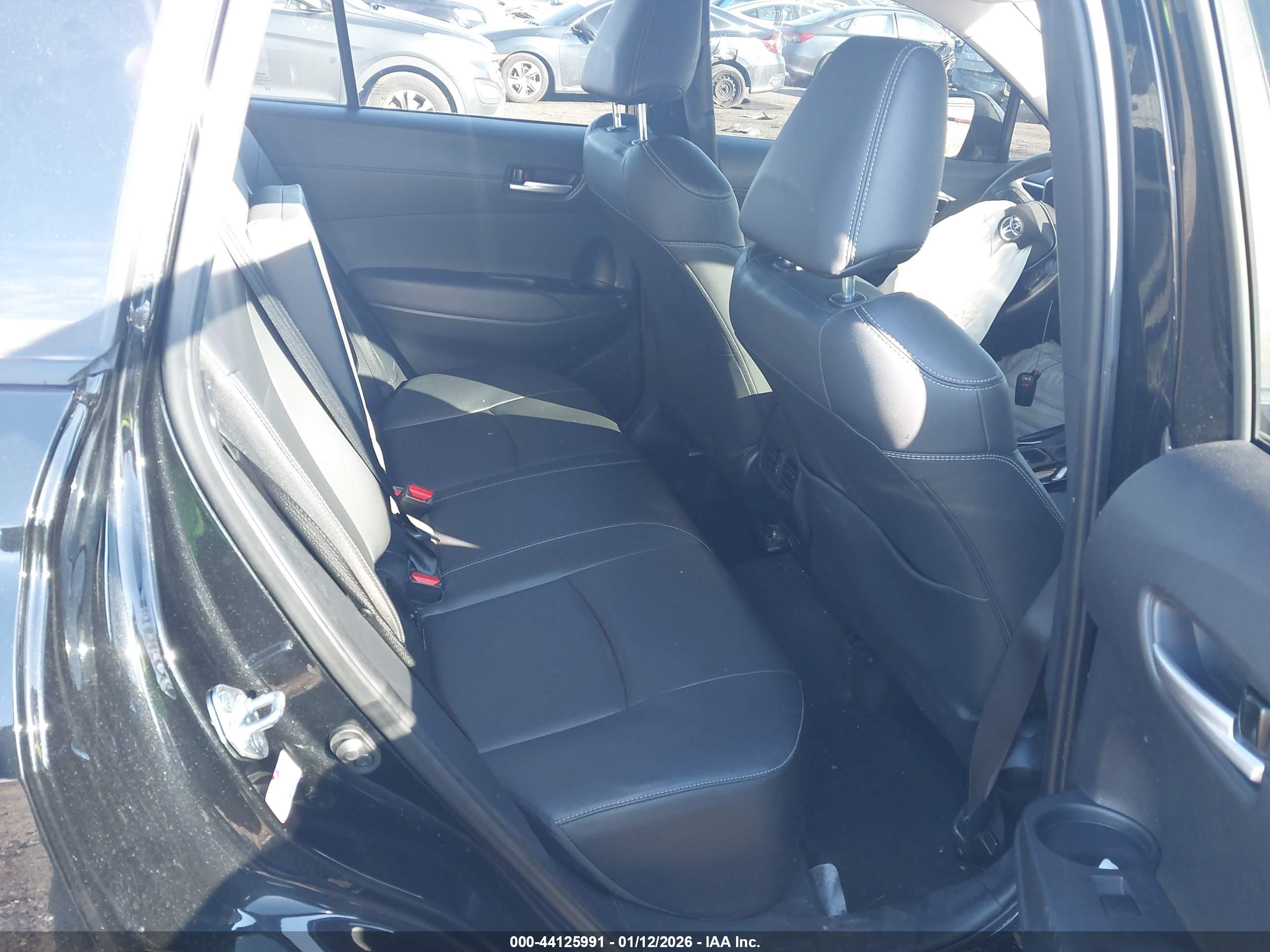 TOYOTA COROLLA image 8