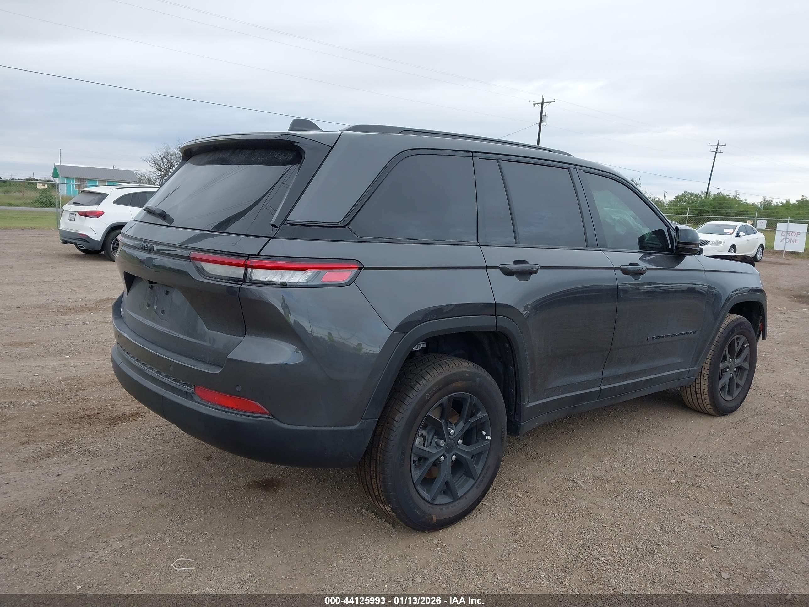 JEEP GRAND image 4