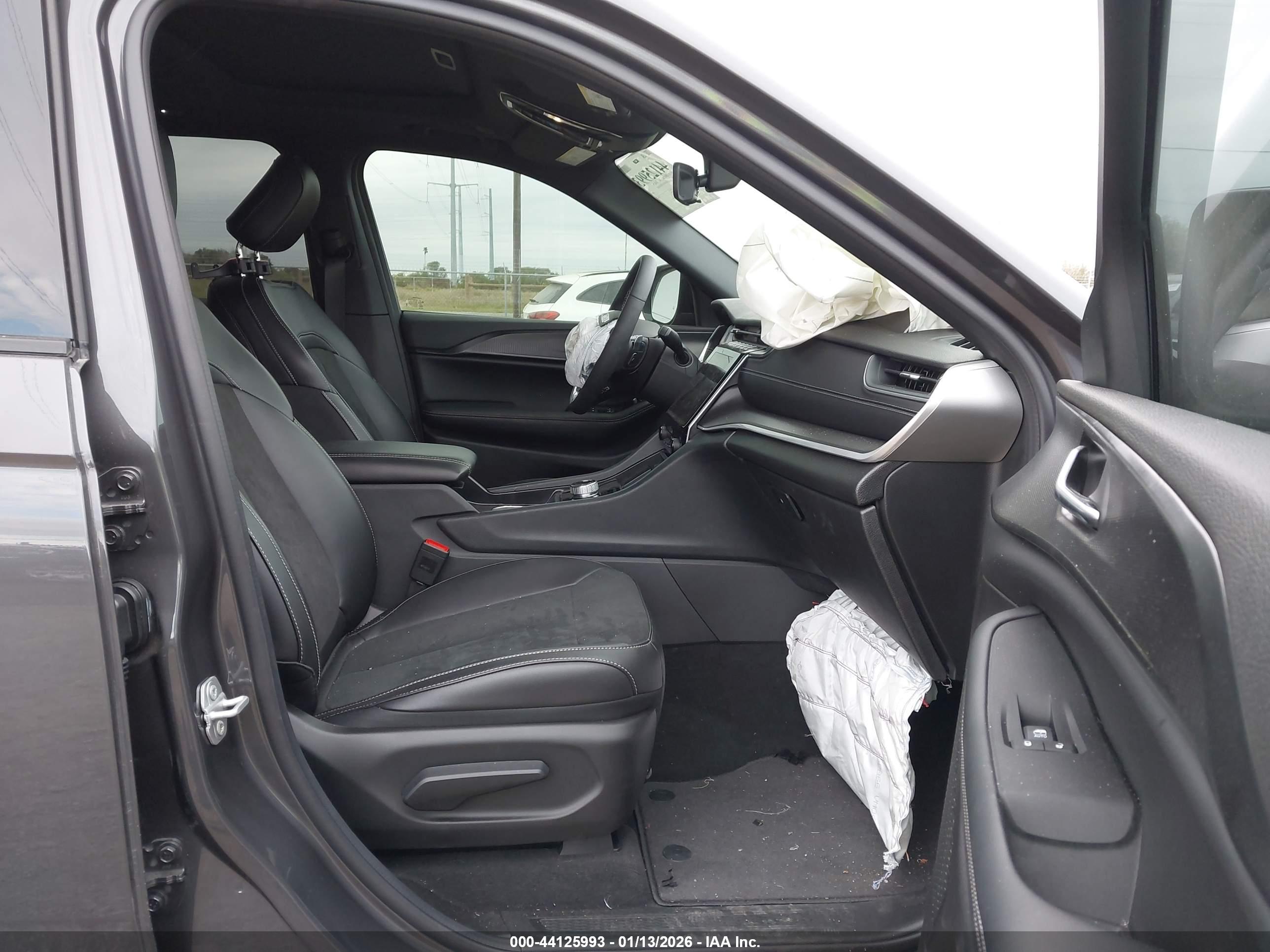 JEEP GRAND image 5