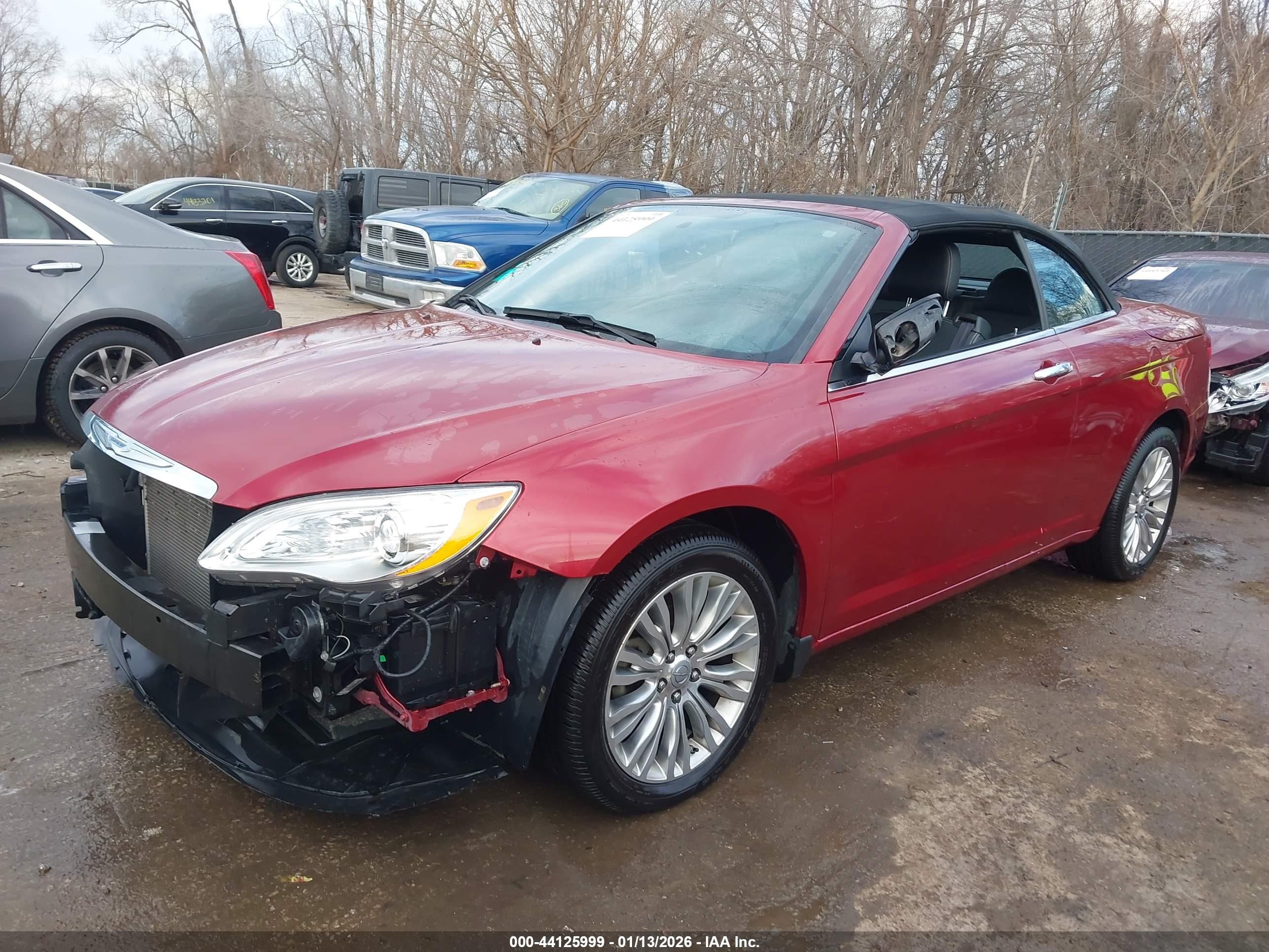 CHRYSLER 200 image 2
