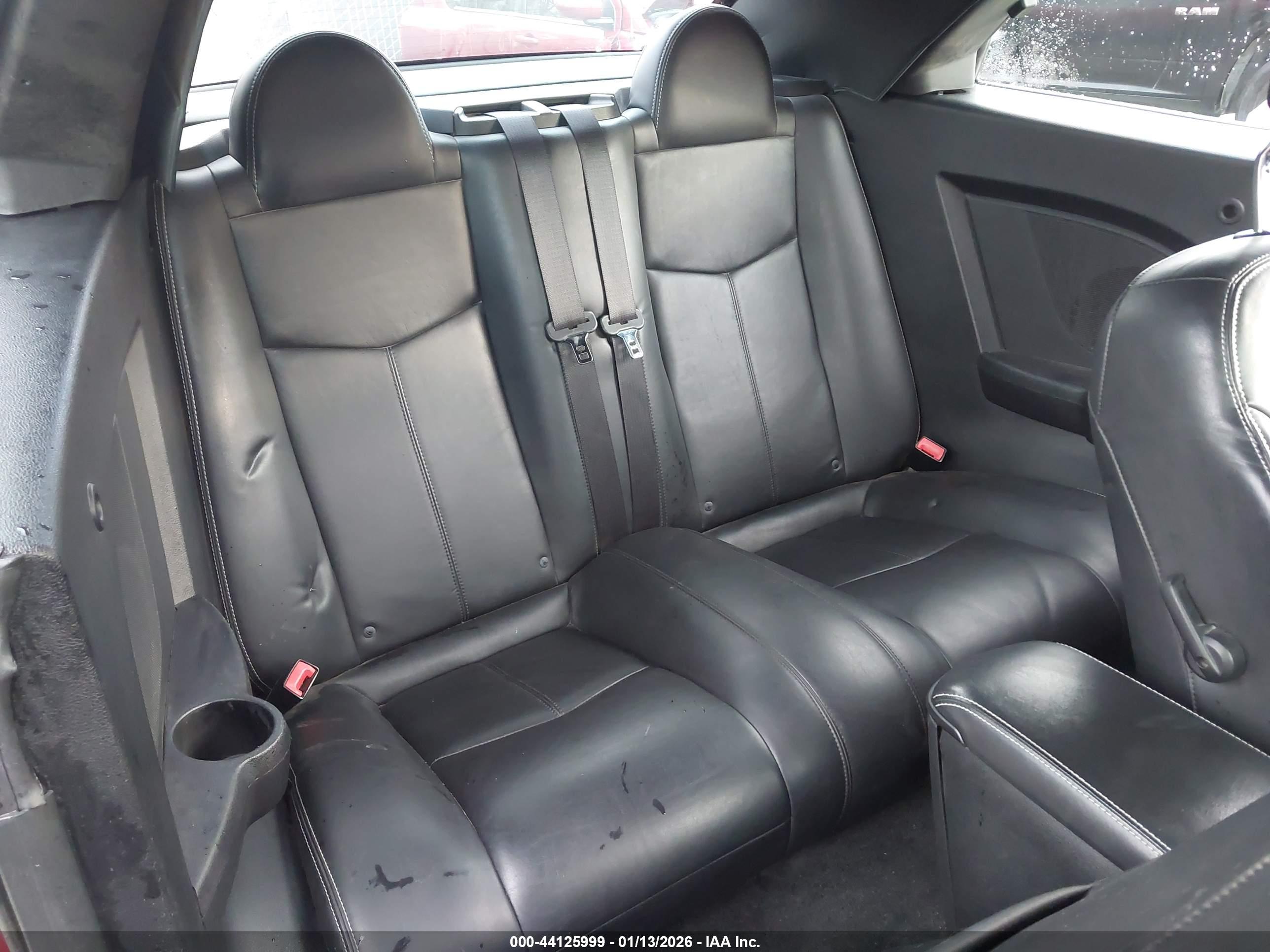CHRYSLER 200 image 8