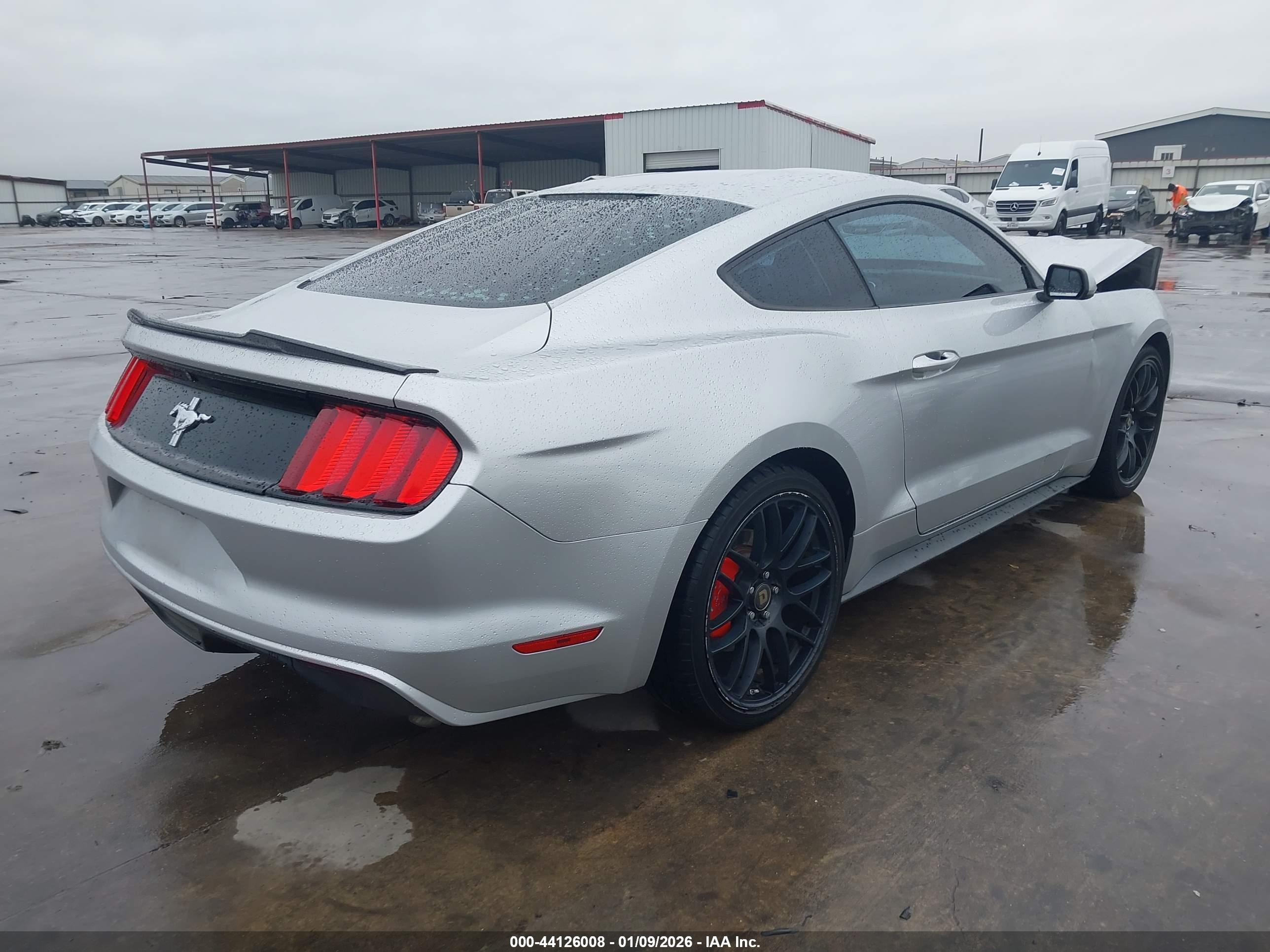 FORD MUSTANG image 4