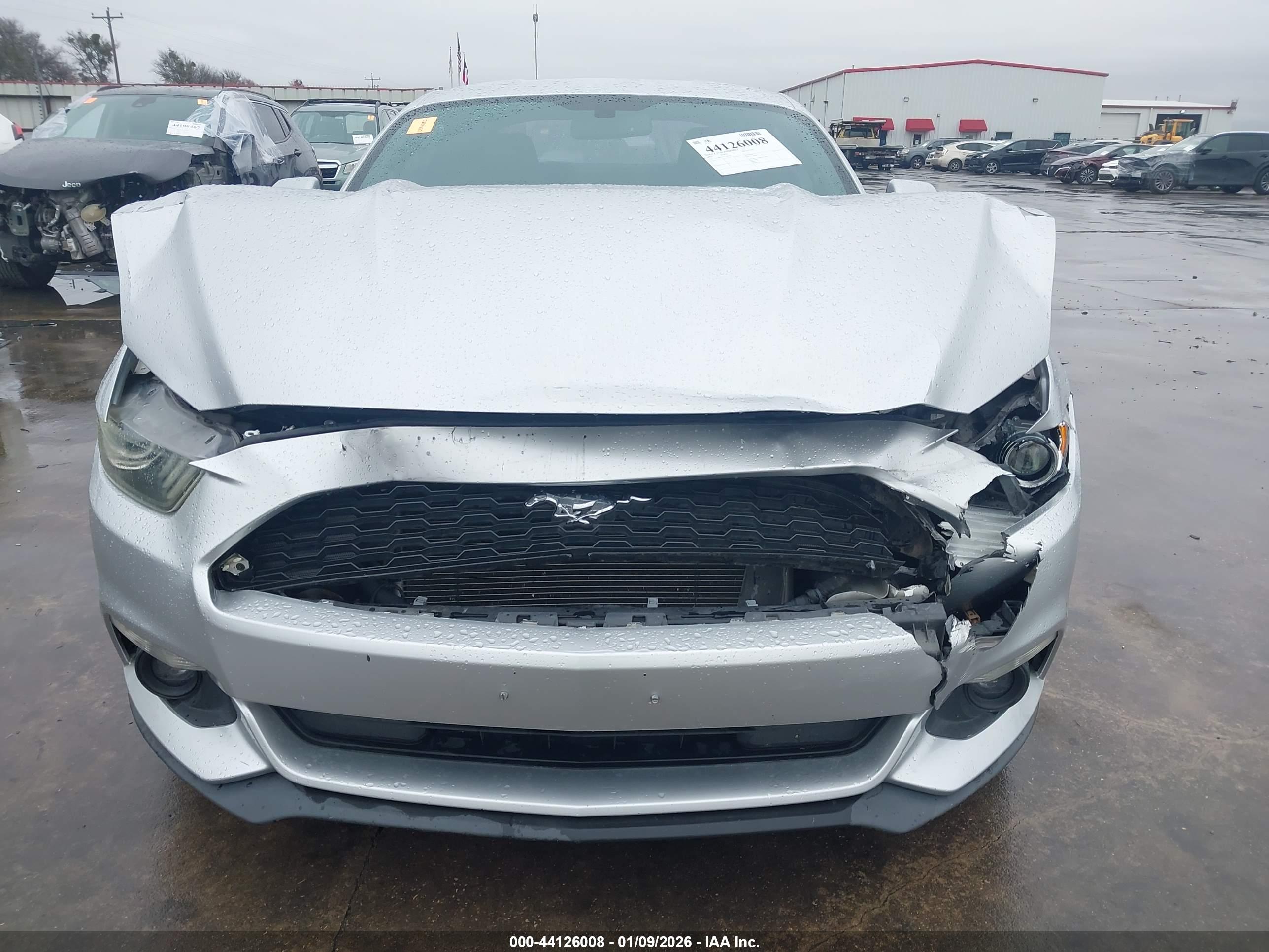 FORD MUSTANG image 6