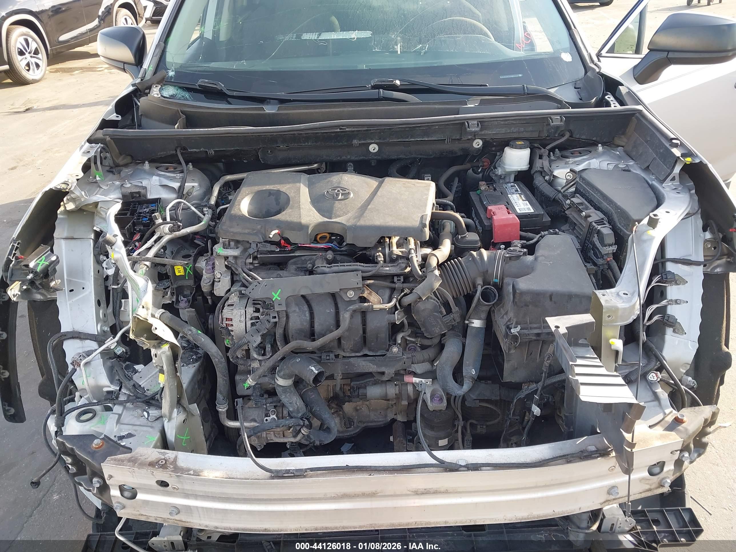 TOYOTA RAV4 image 10