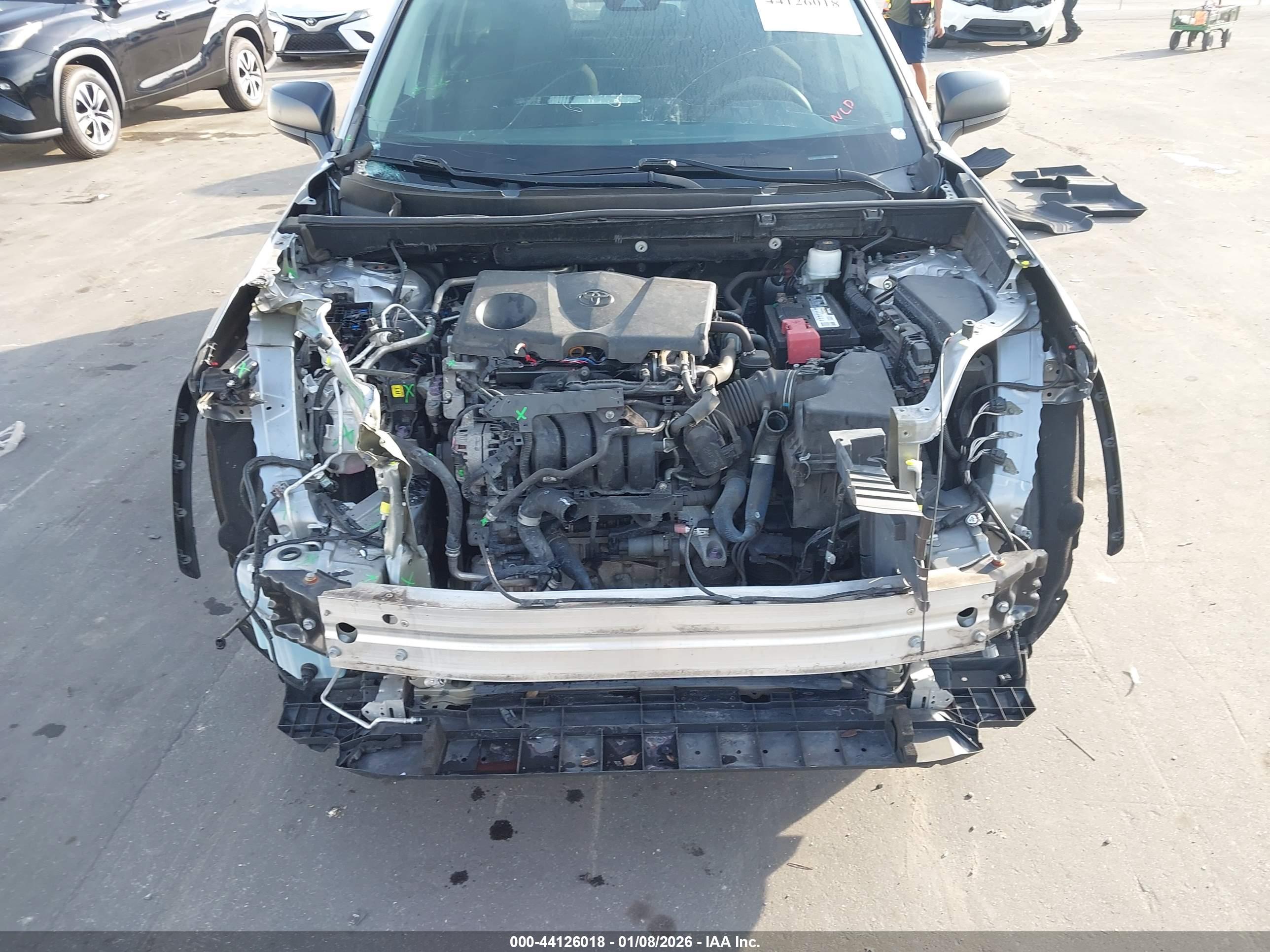 TOYOTA RAV4 image 6