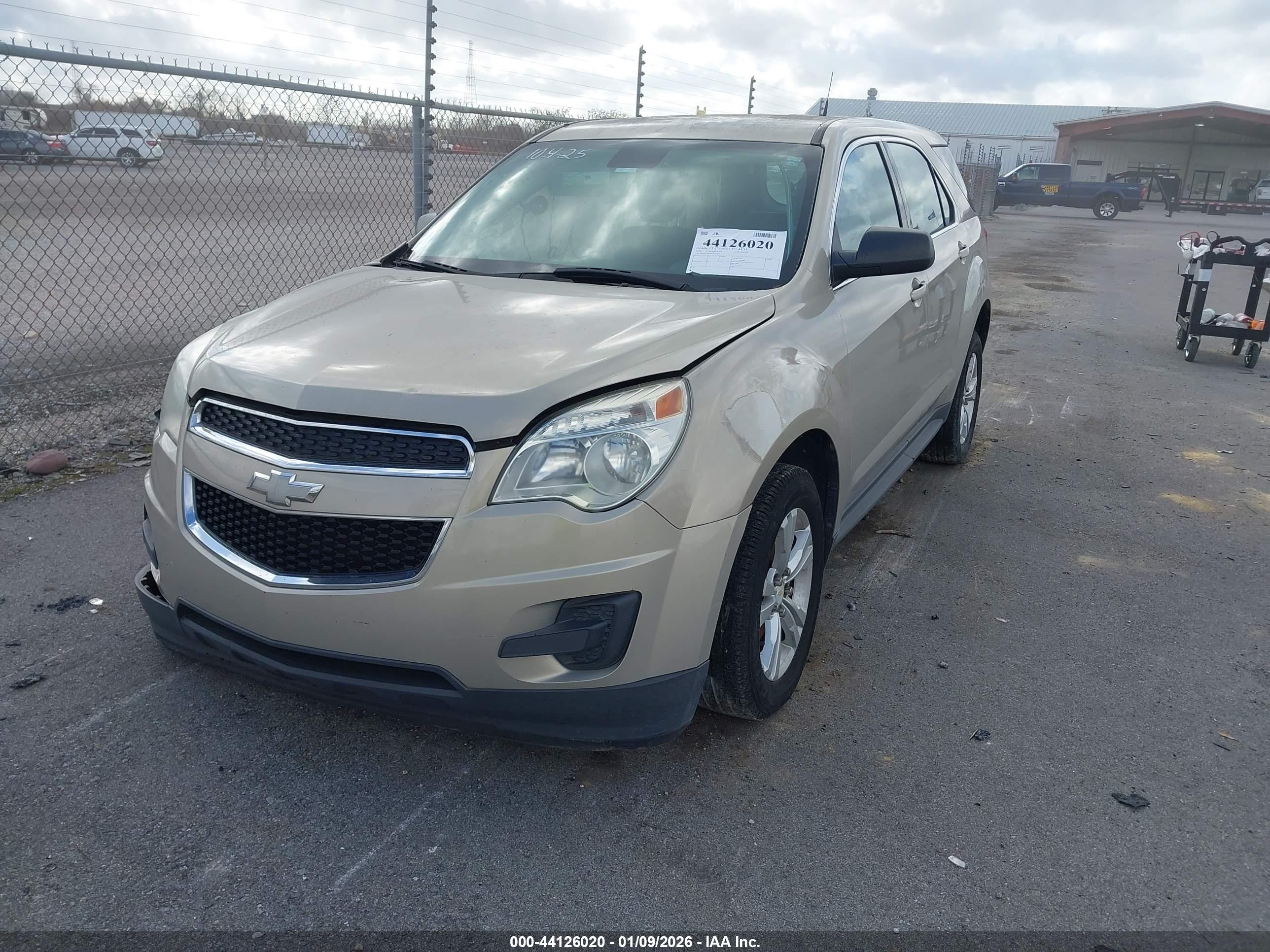 CHEVROLET EQUINOX image 2