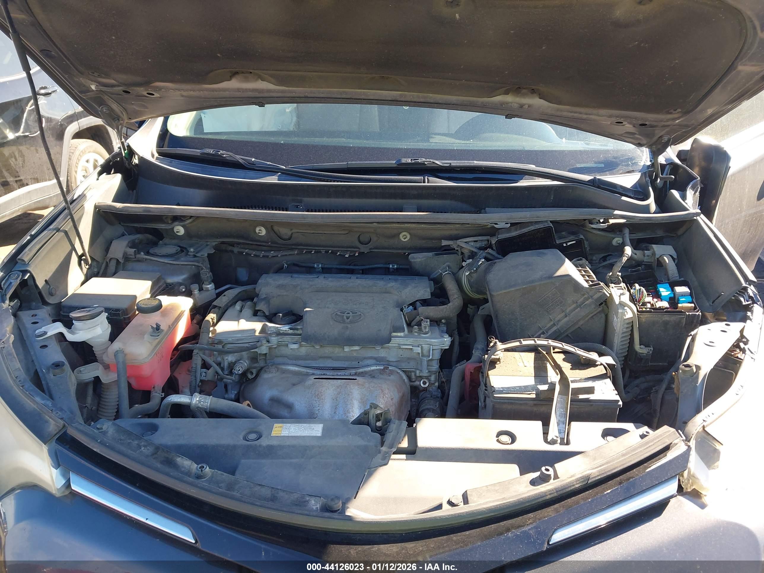 TOYOTA RAV4 image 10
