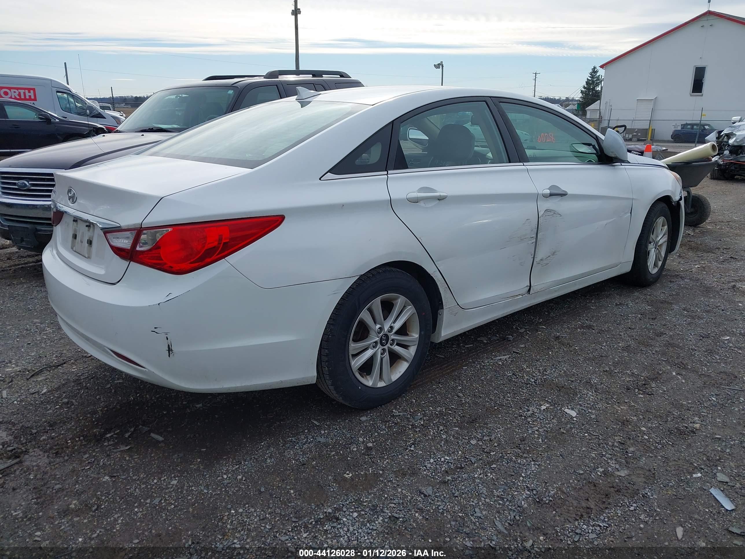 HYUNDAI SONATA image 4