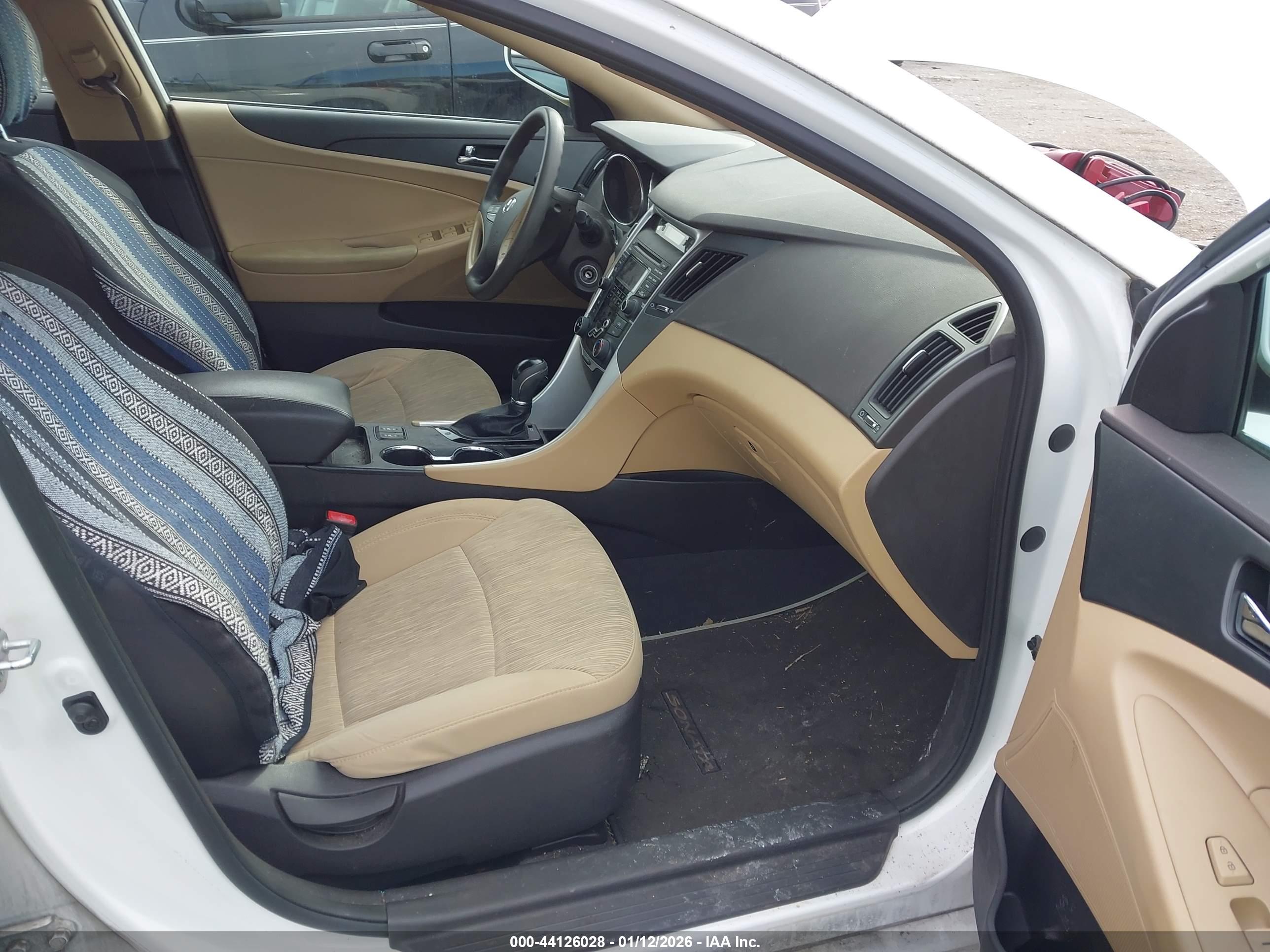 HYUNDAI SONATA image 5