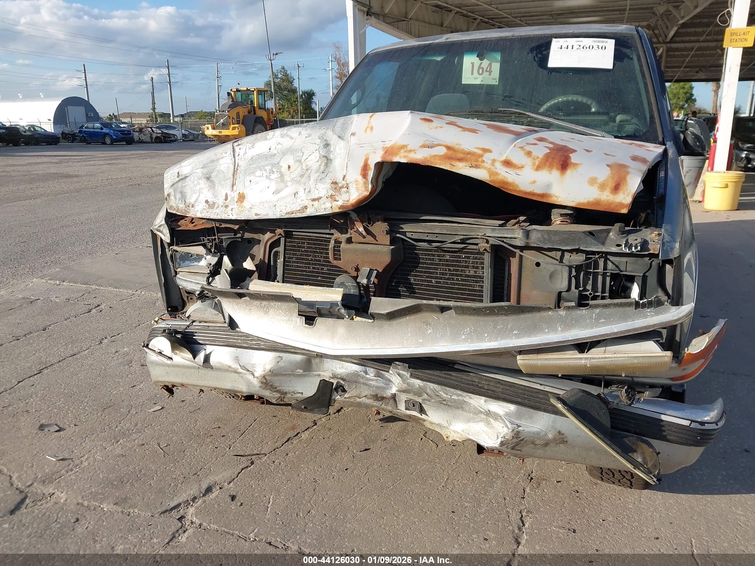 CHEVROLET C1500 image 6