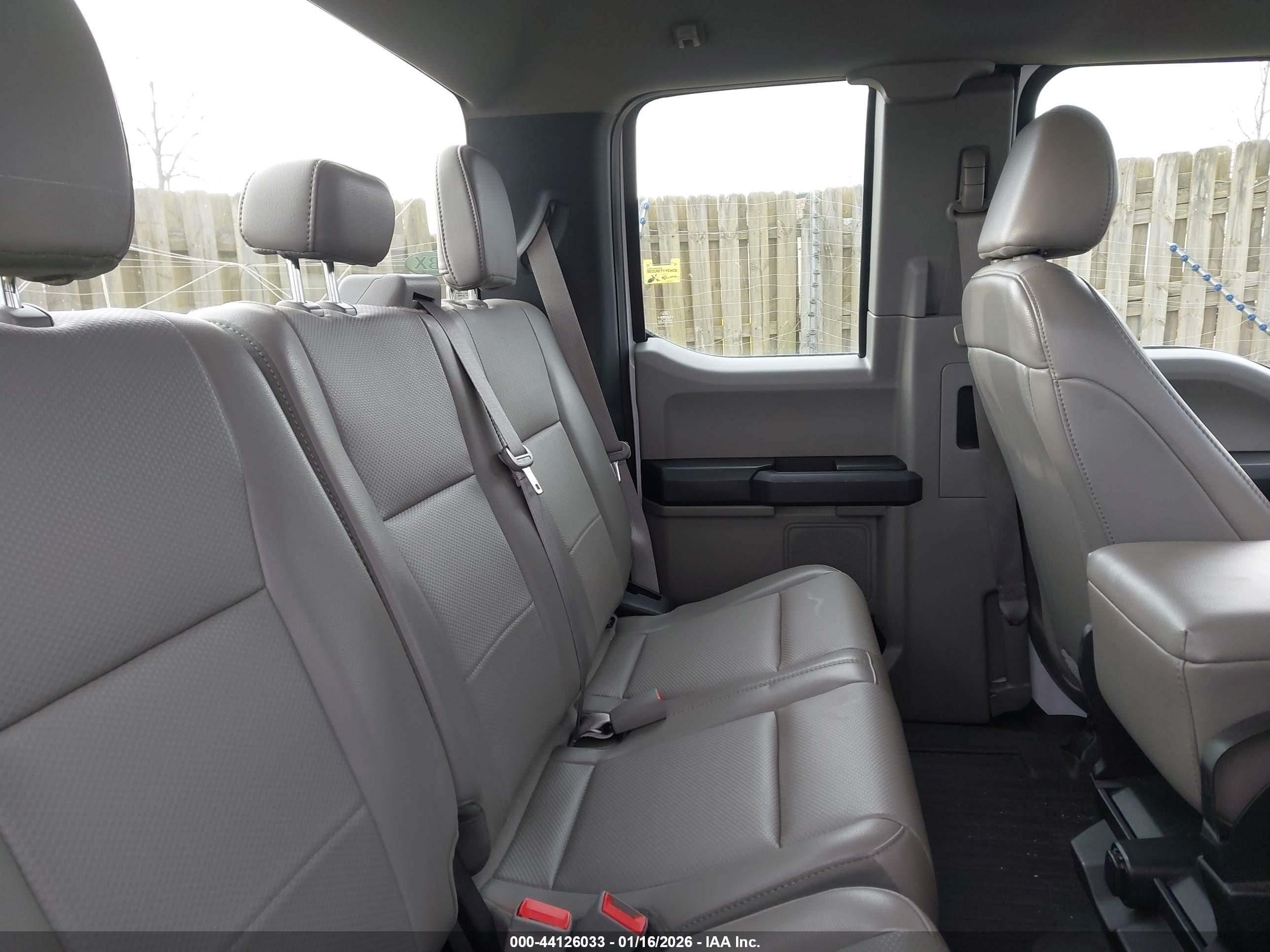 FORD F-150 image 8